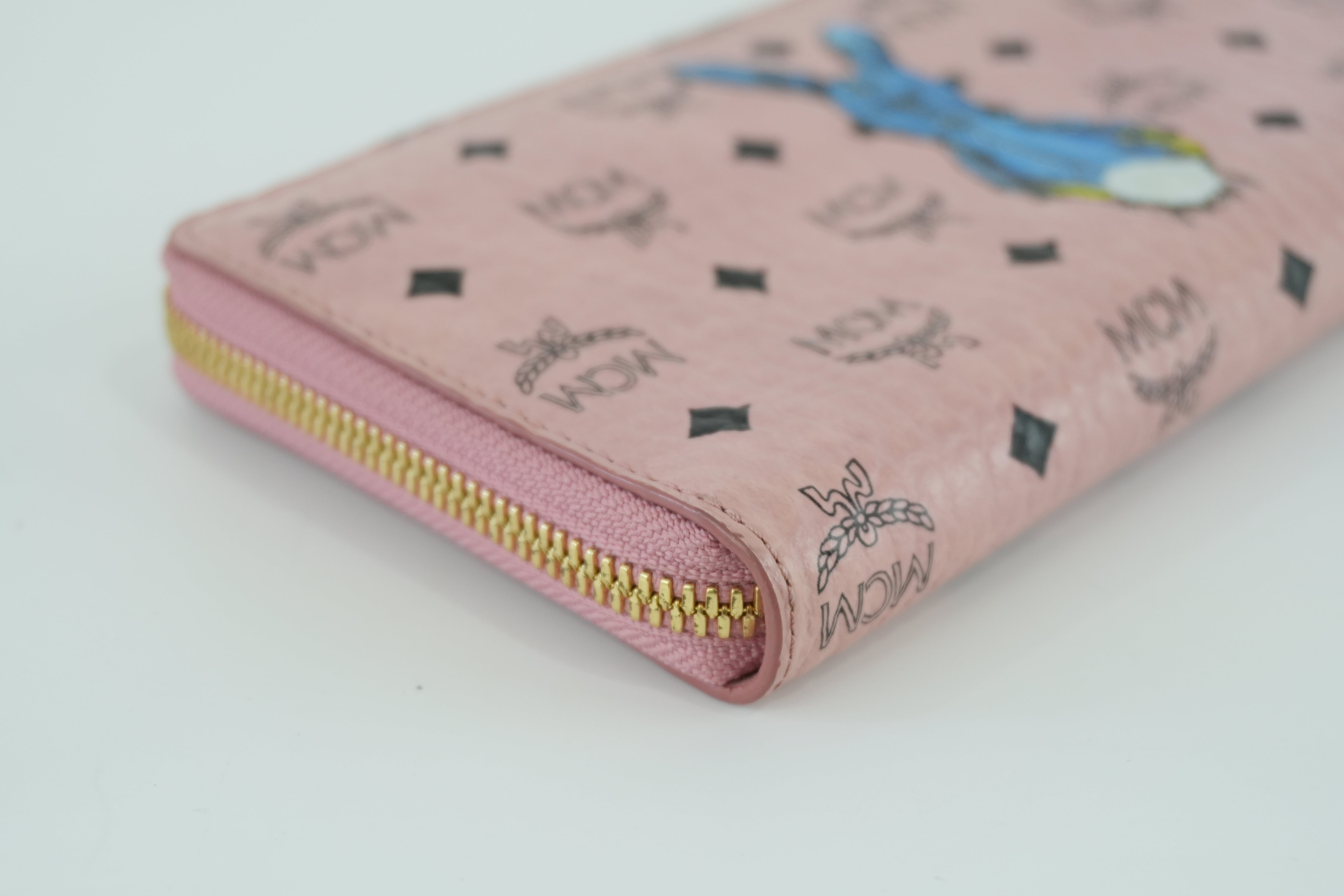 MCM Rabbit Zippy Wallet Used