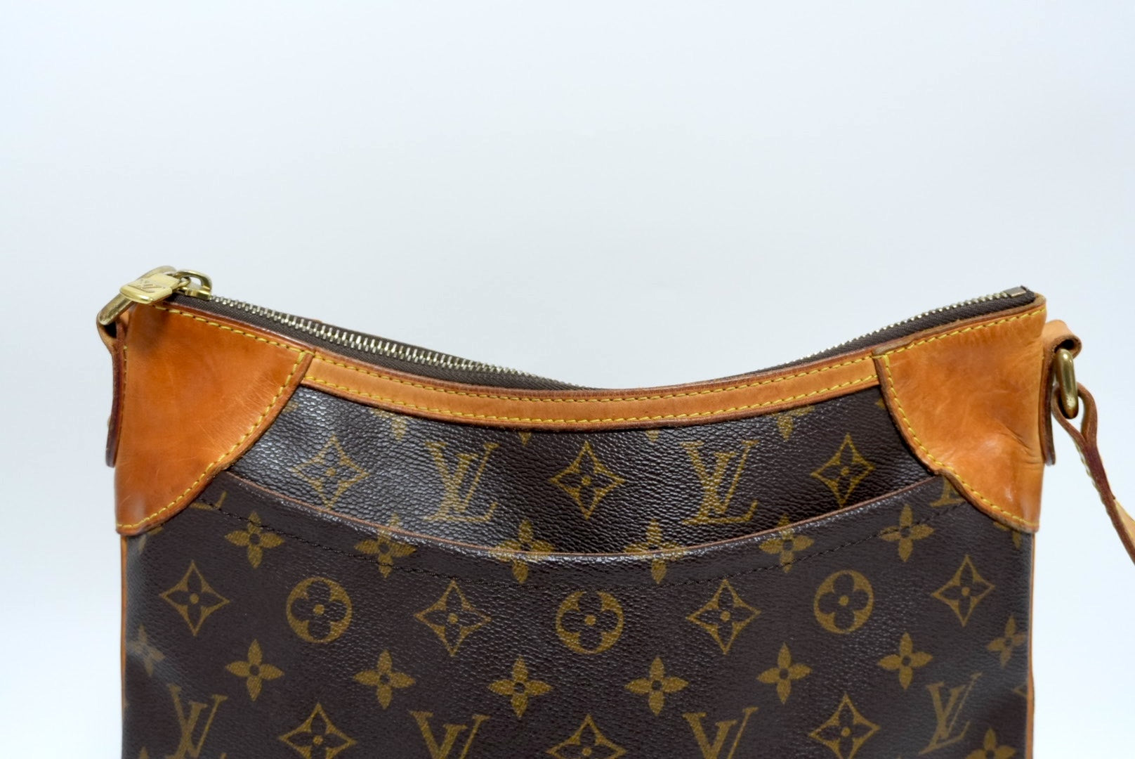 Louis Vuitton Odeon MM Shoulder Bag Used