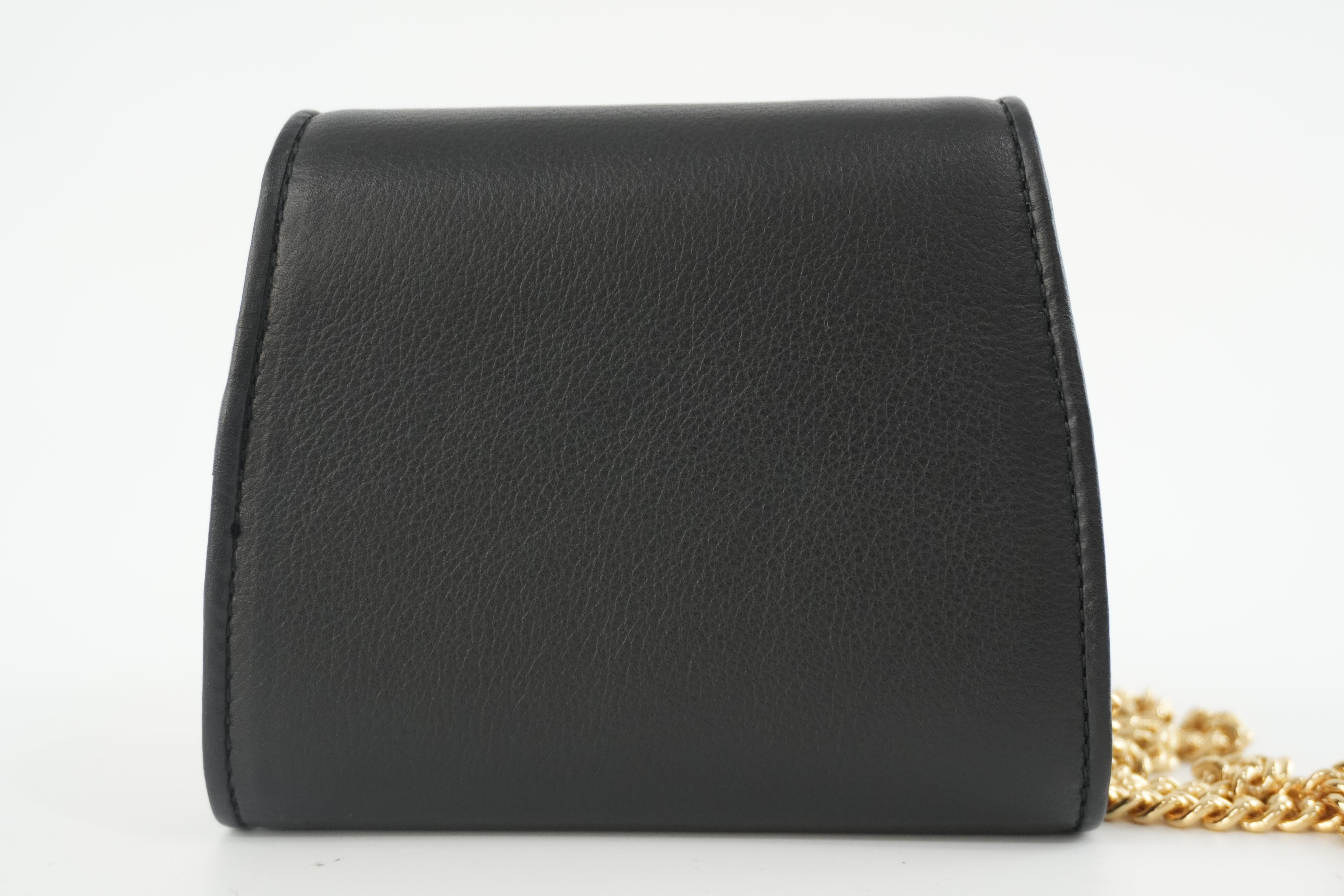 Gucci Leather Chain Shoulder Small Pouch Black Used