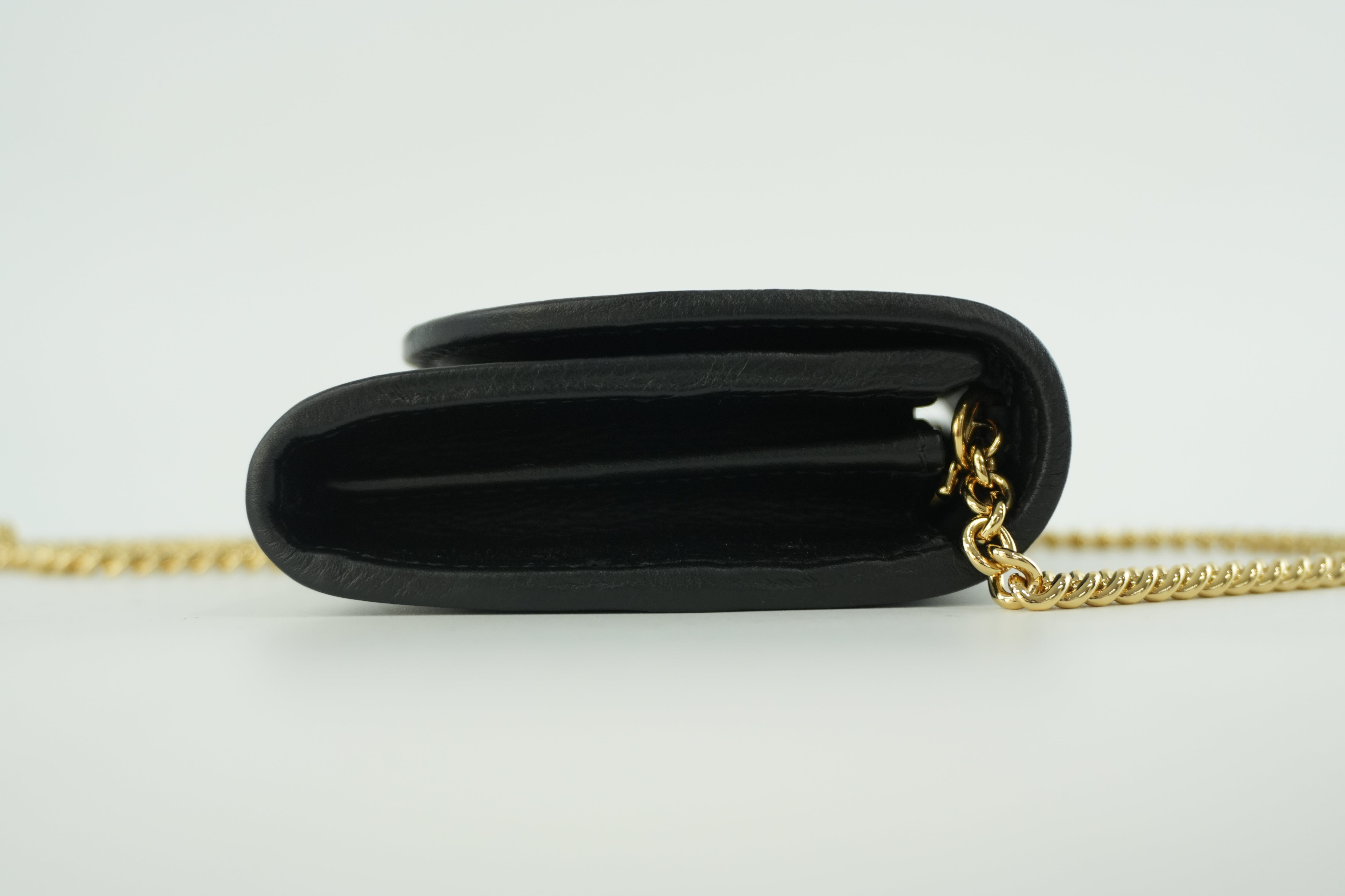 Gucci Leather Chain Shoulder Small Pouch Black Used