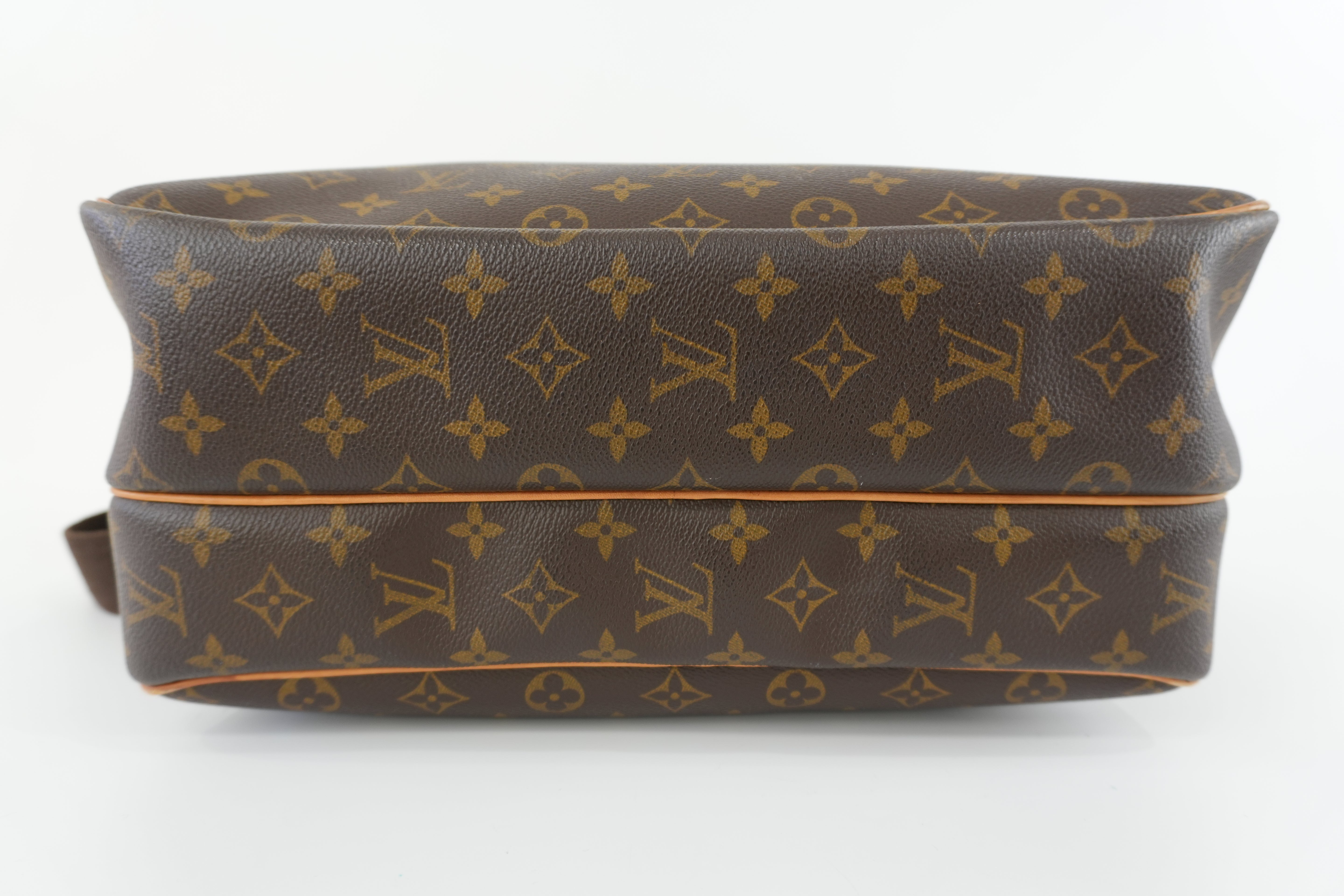 Louis Vuitton Monogram Reporter GM Messenger Bag Used