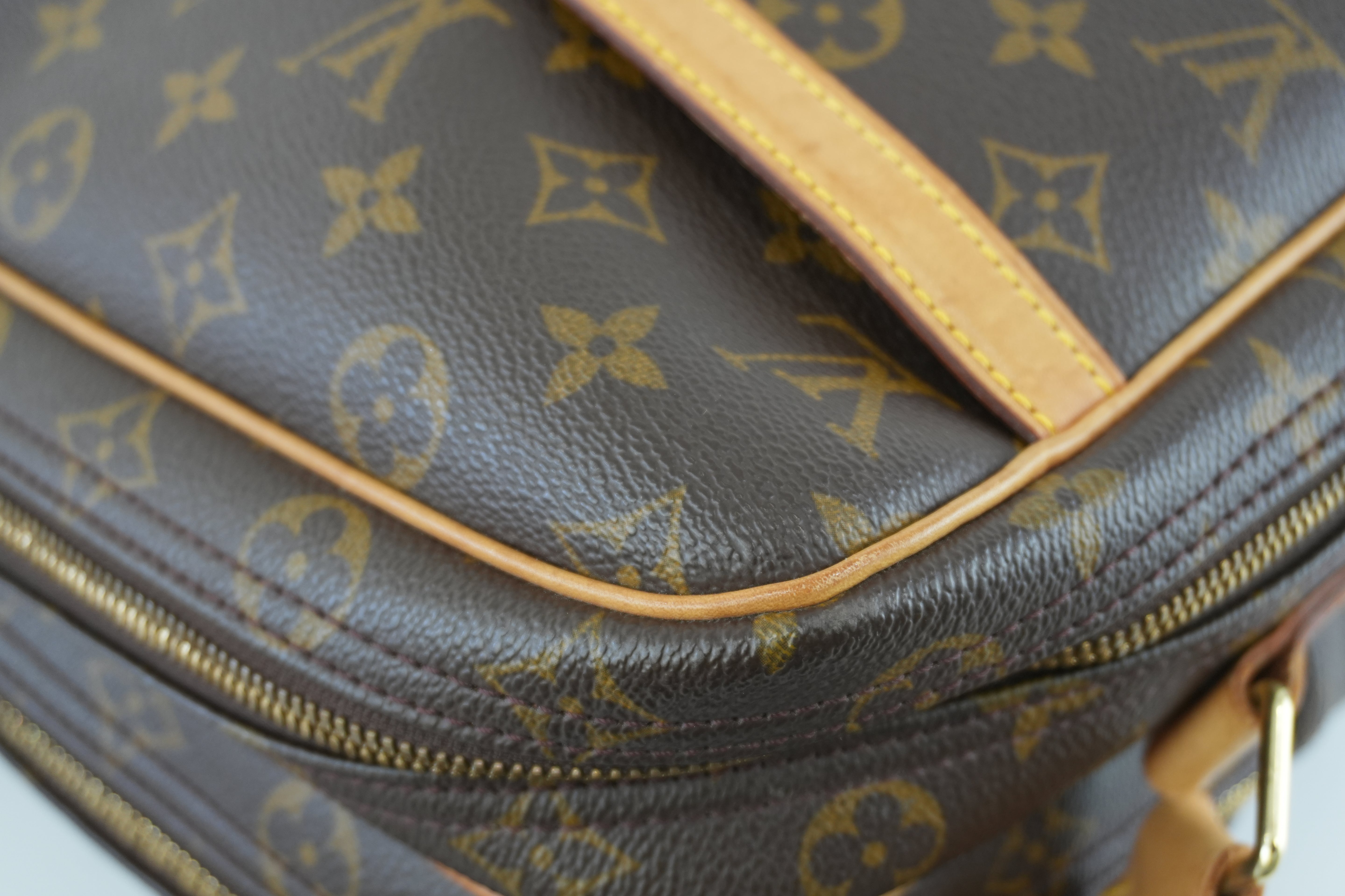 Louis Vuitton Monogram Reporter GM Messenger Bag Used