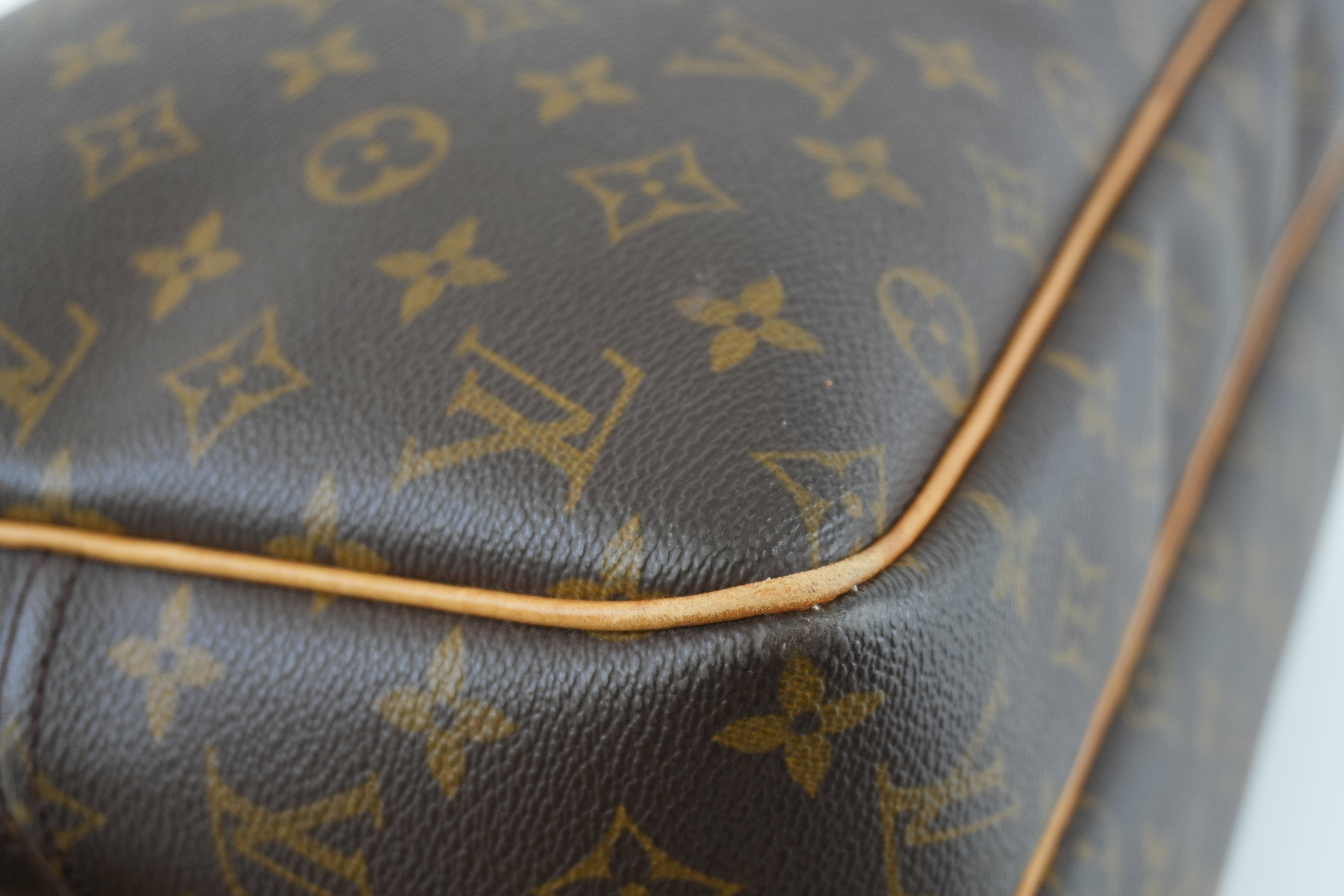 Louis Vuitton Monogram Reporter GM Messenger Bag Used