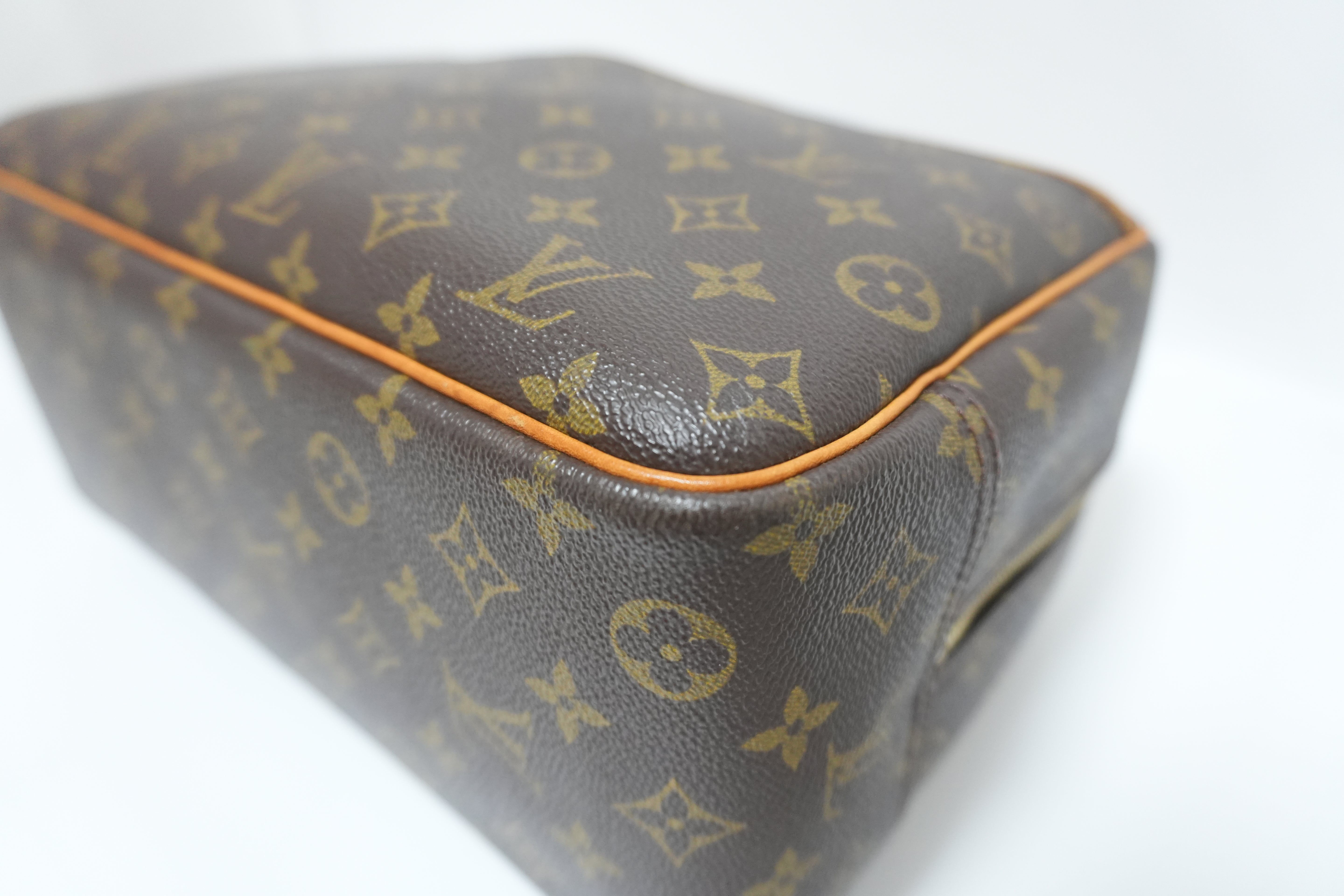 Louis Vuitton Deauville Handbag Used