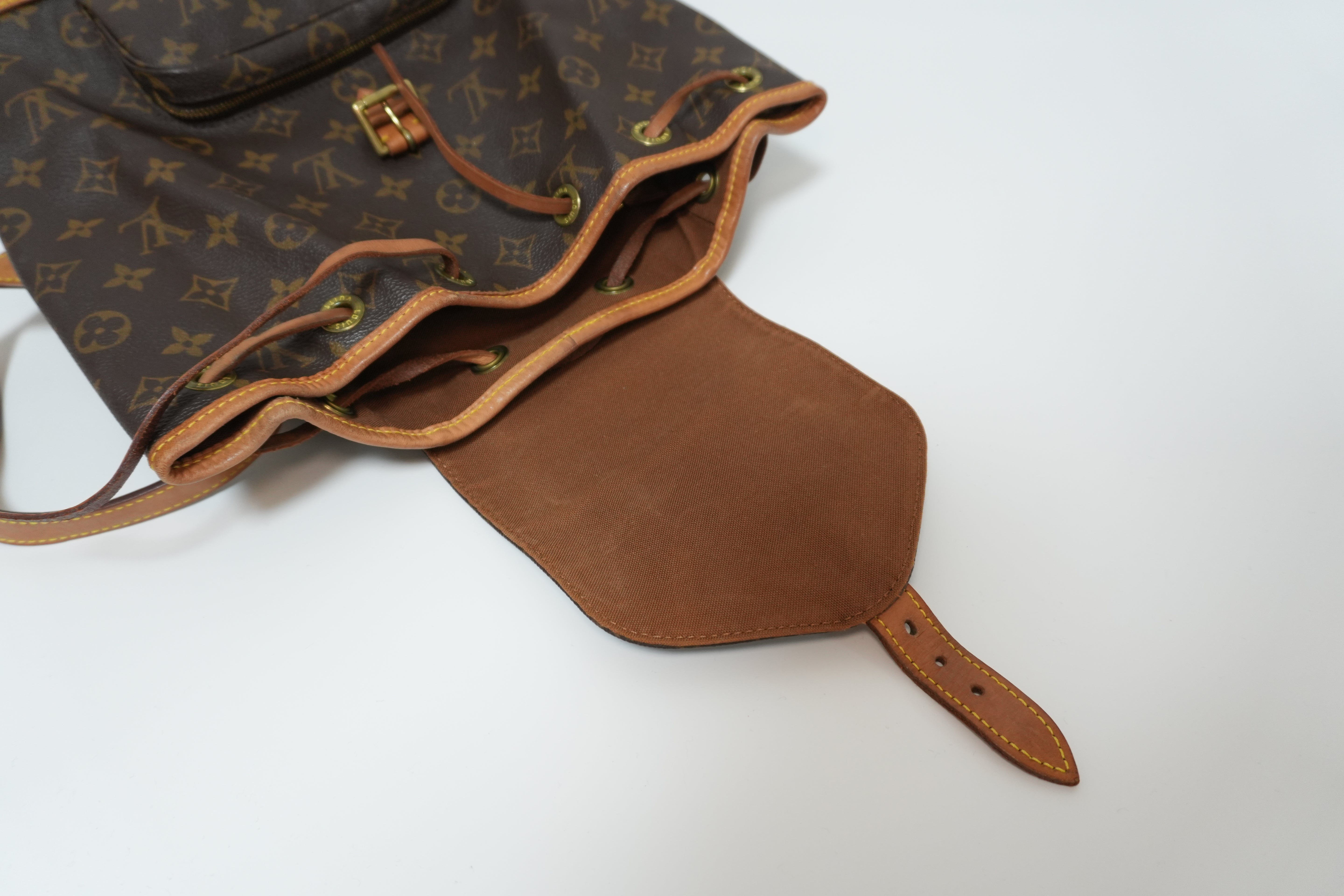 Louis Vuitton Montsouris MM Backpack Used