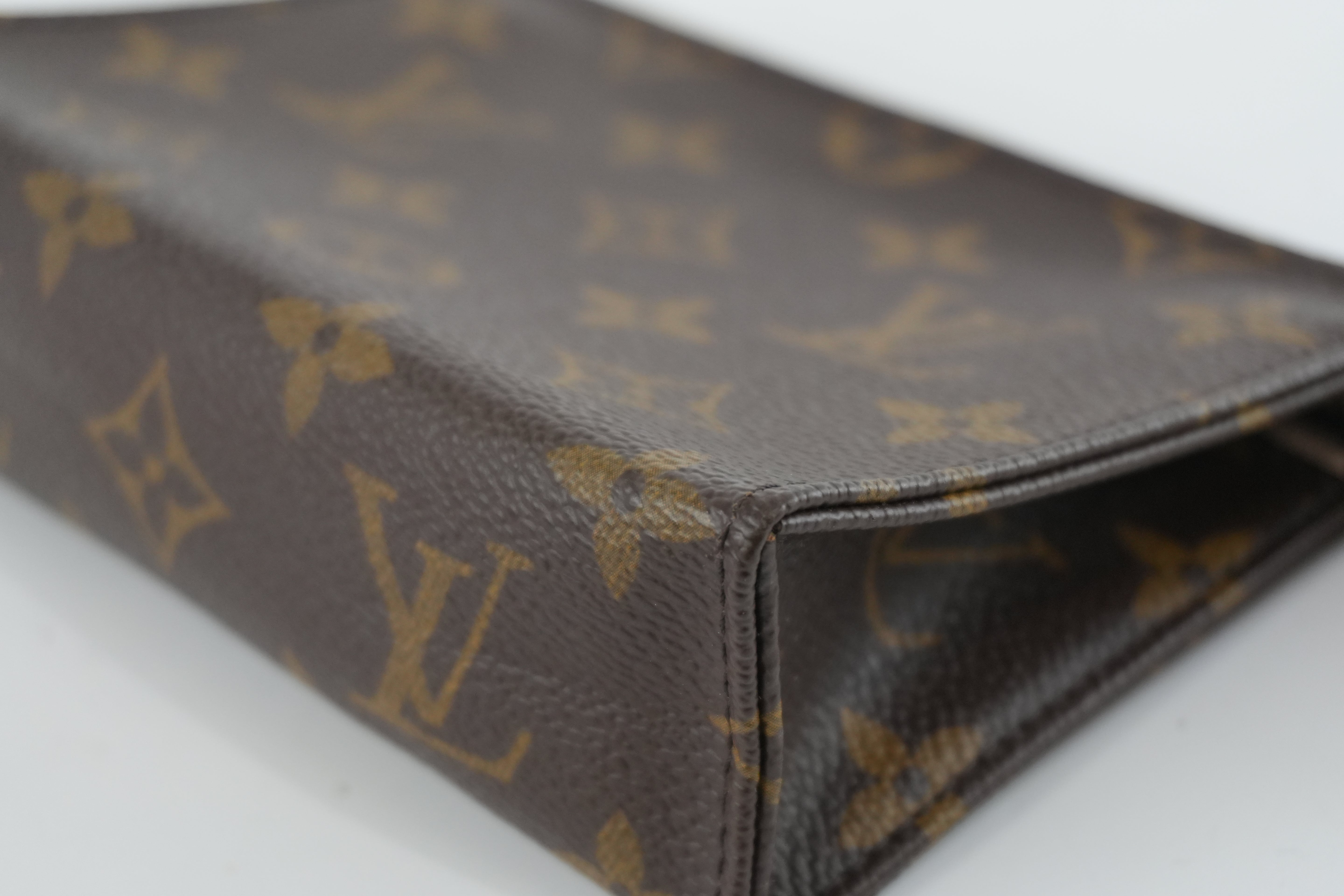 Louis Vuitton Monogram Toiletry 15 Pouch Used