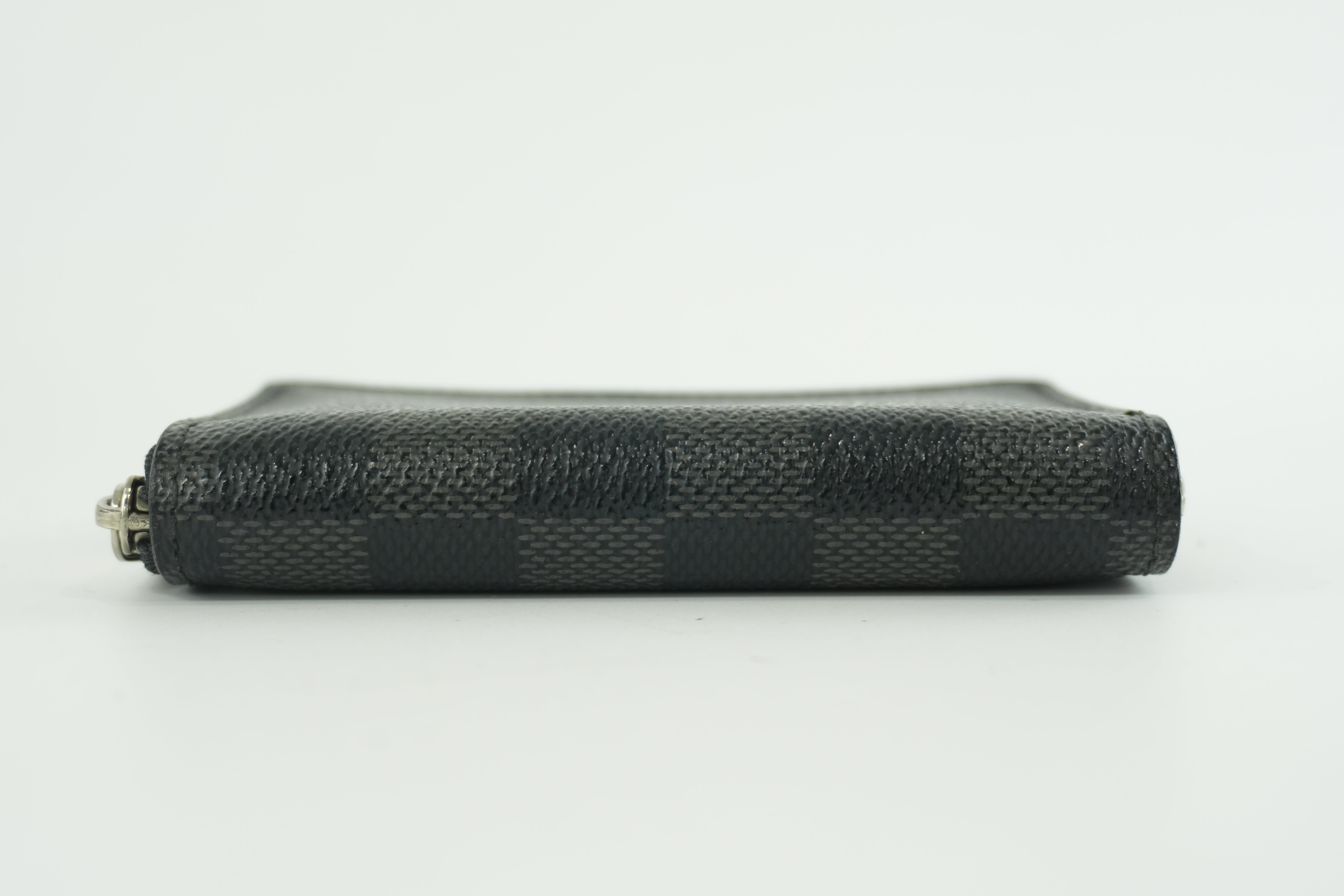 Louis Vuitton Damier Graphite Card Case Used