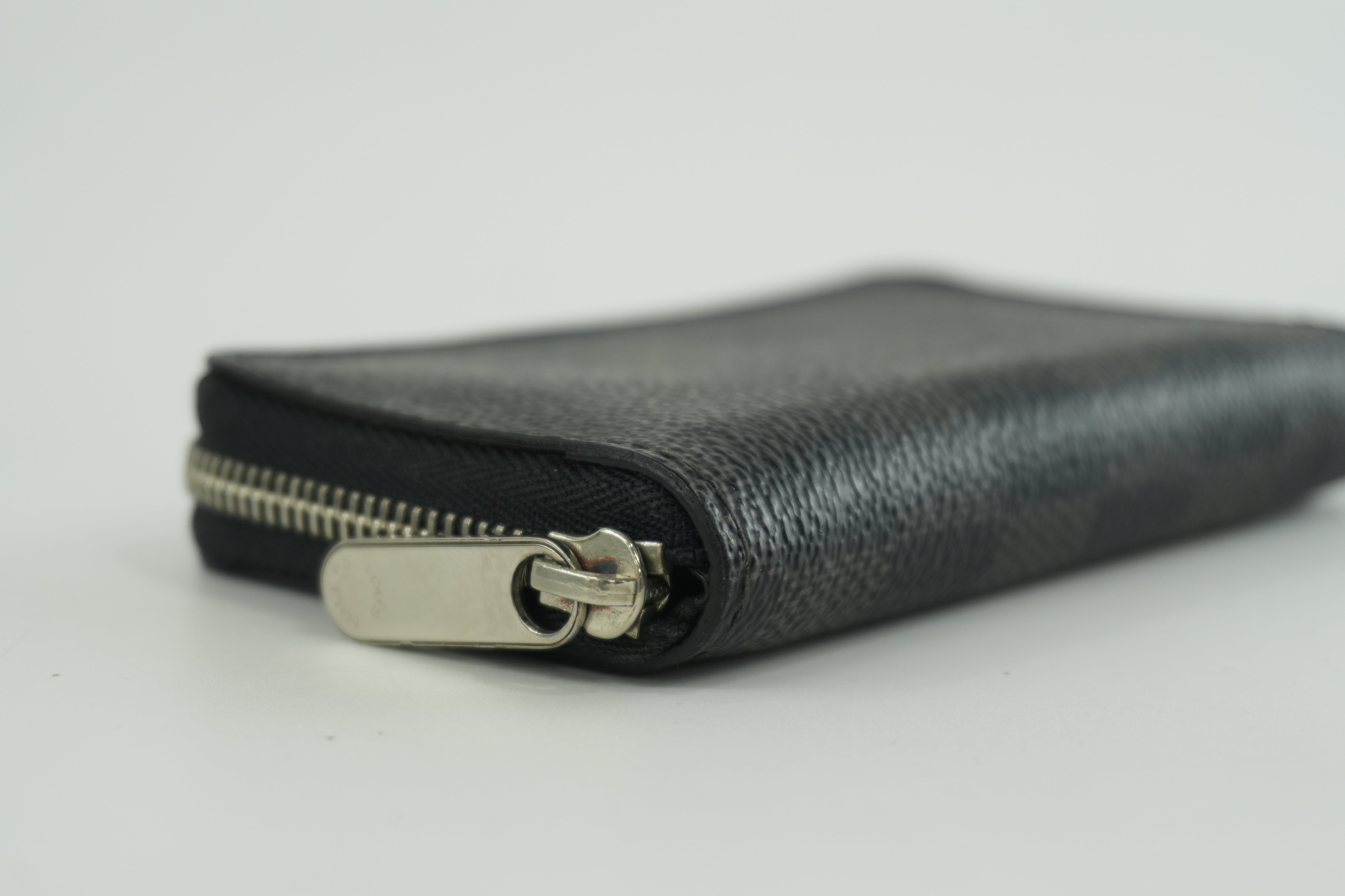Louis Vuitton Damier Graphite Card Case Used
