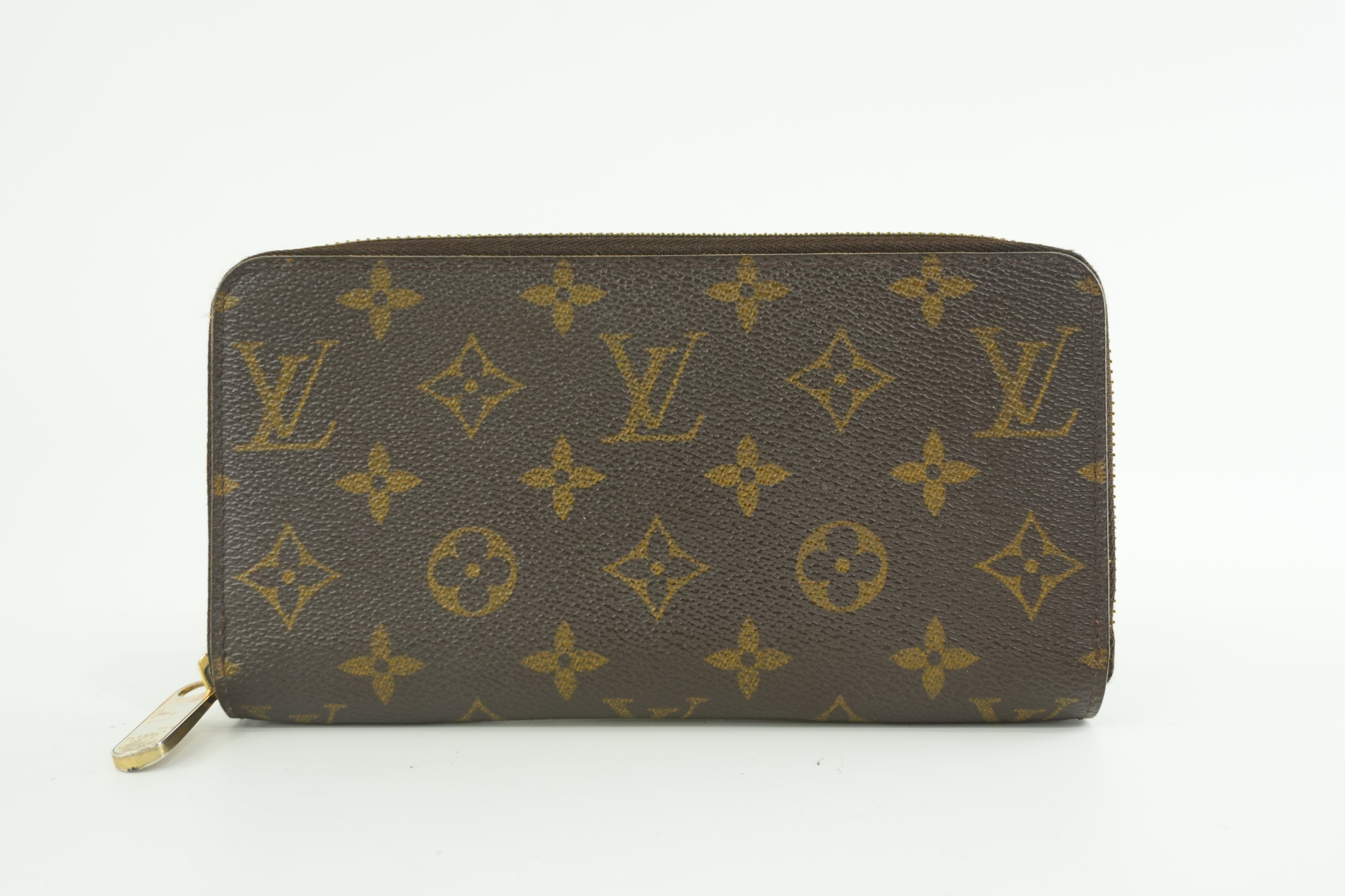 Louis Vuitton Monogram Zippy Wallet Used