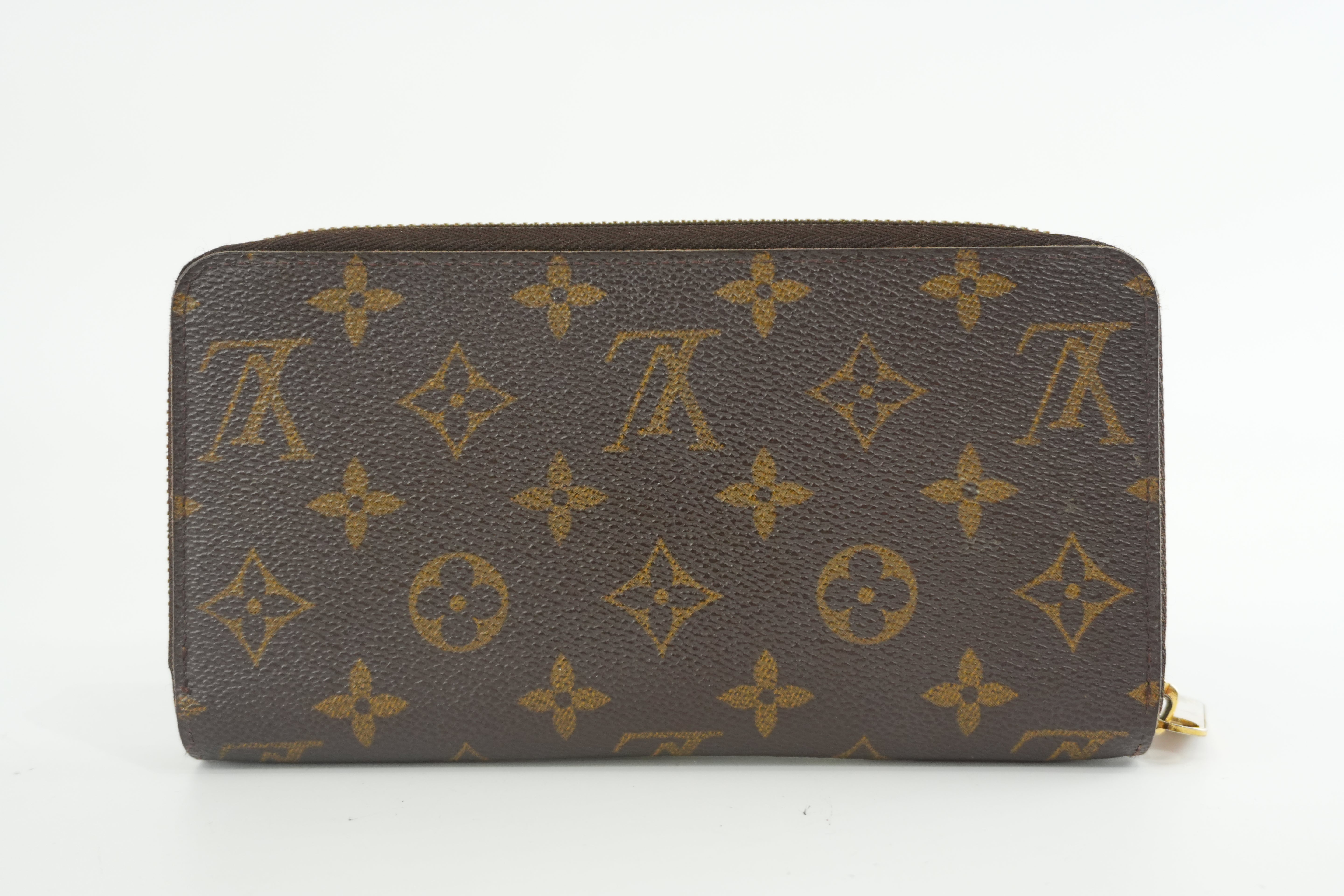 Louis Vuitton Monogram Zippy Wallet Used