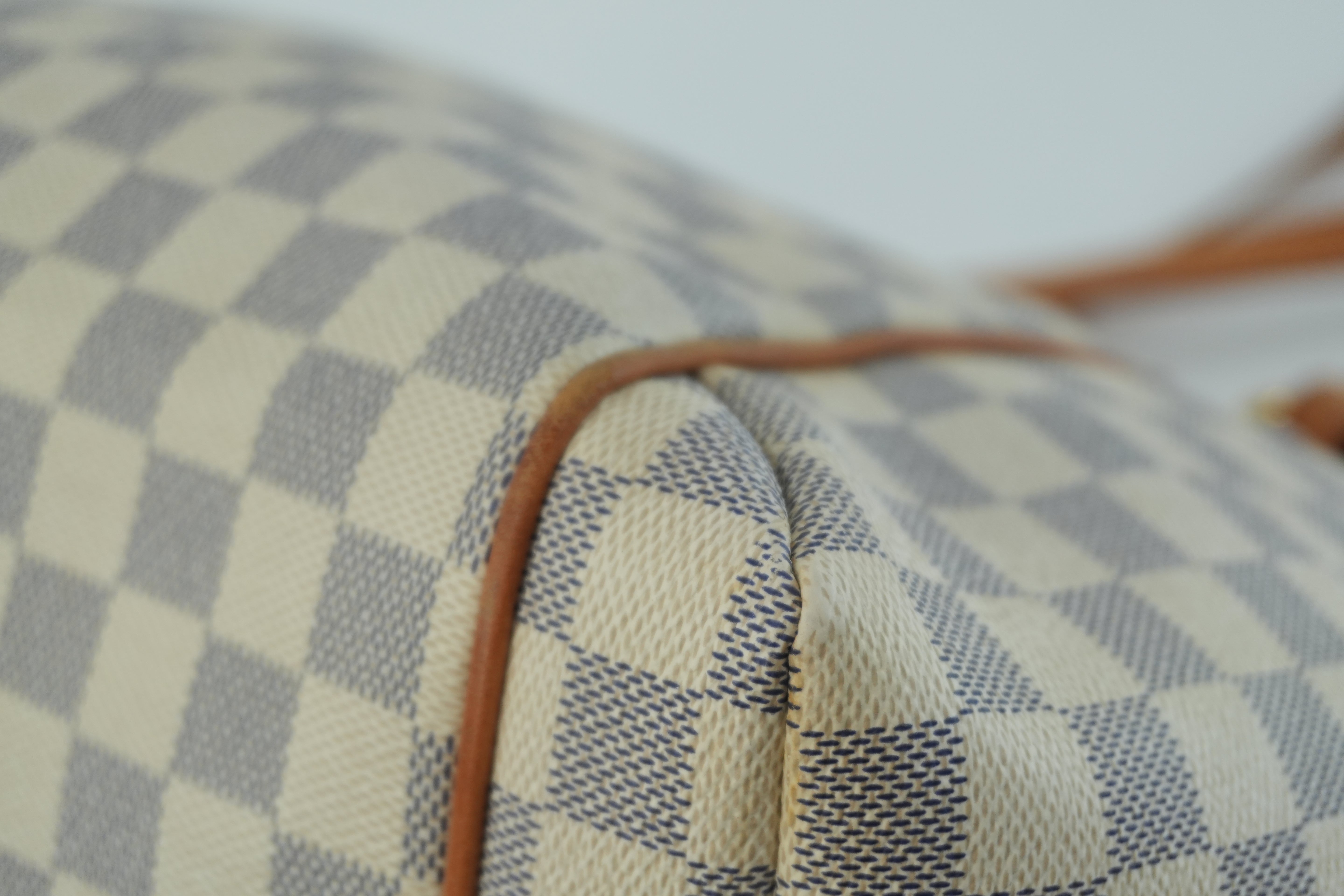 Louis Vuitton Damier Azur Totally MM Tote Bag Used