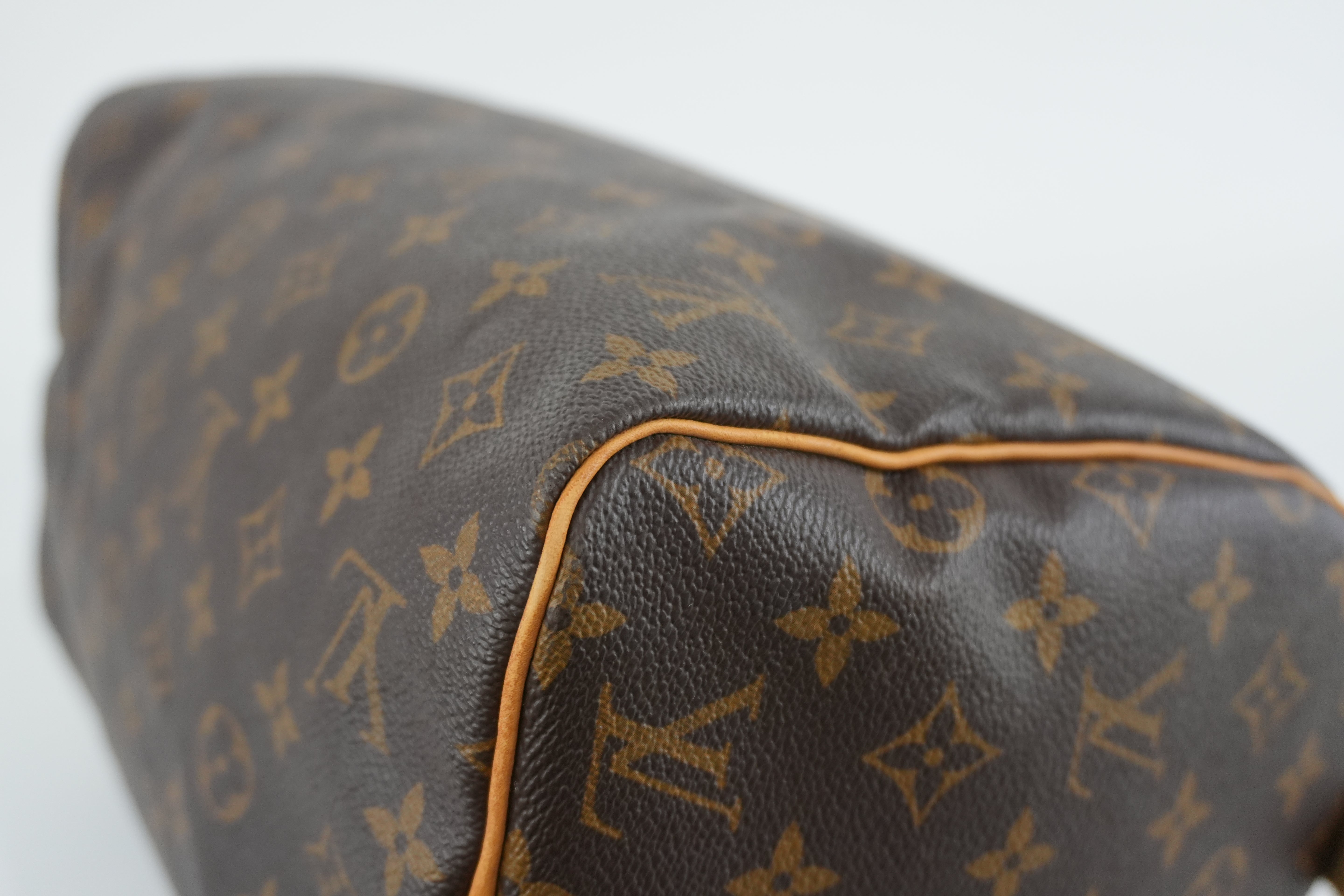 Louis Vuitton Speedy 30 Handbag Used