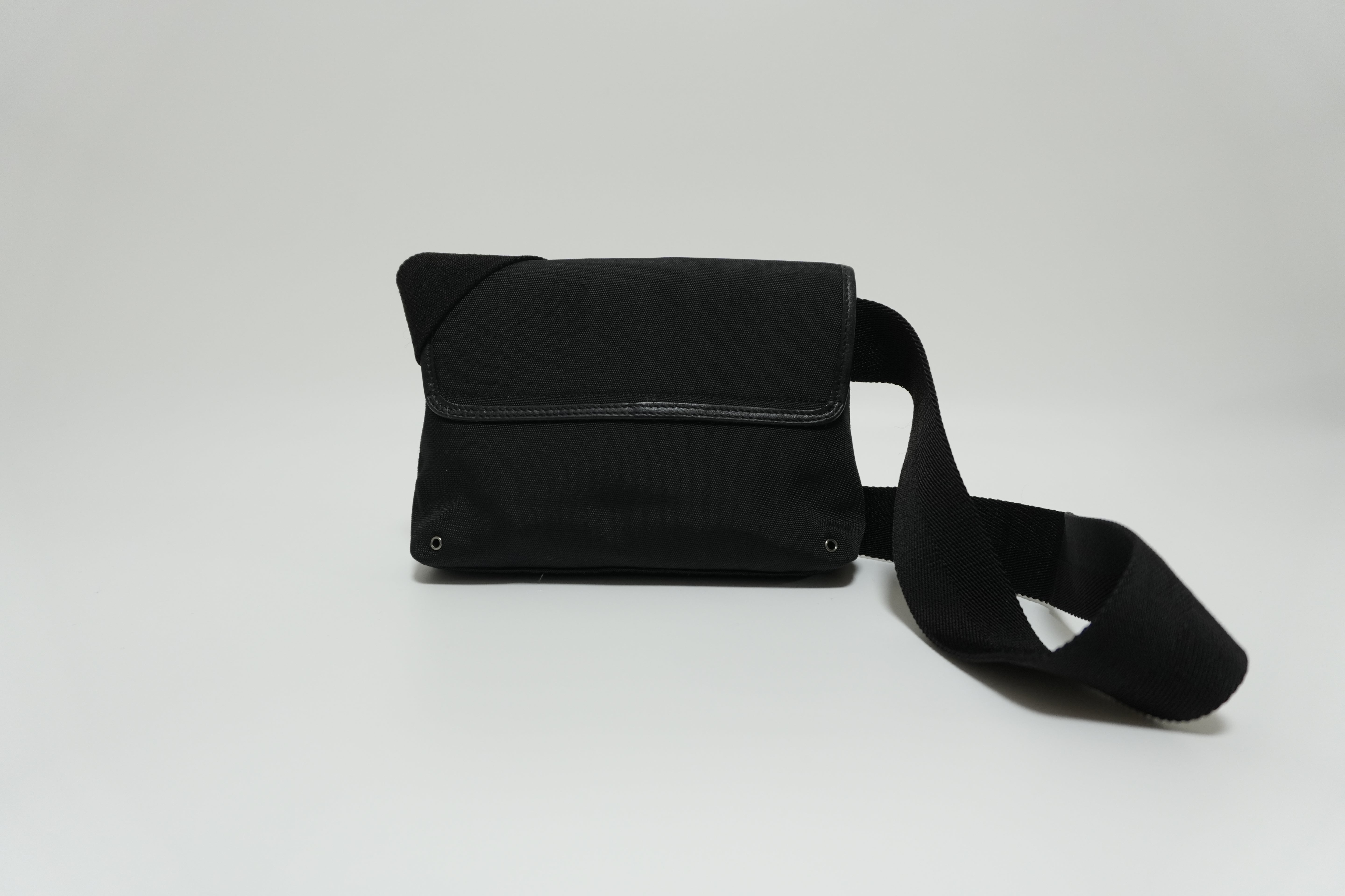 Gucci Canvas Waist Bag Black Used