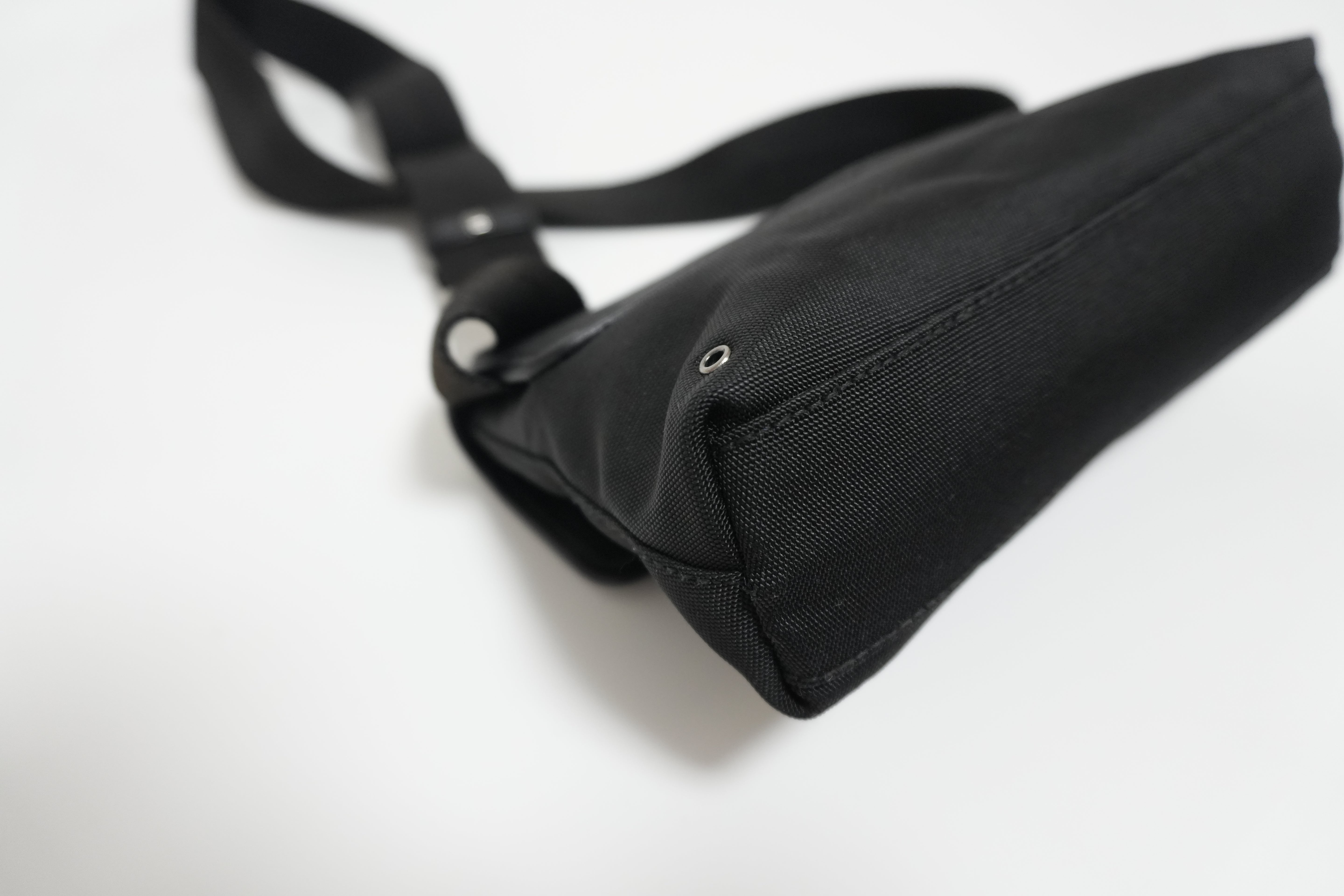 Gucci Canvas Waist Bag Black Used