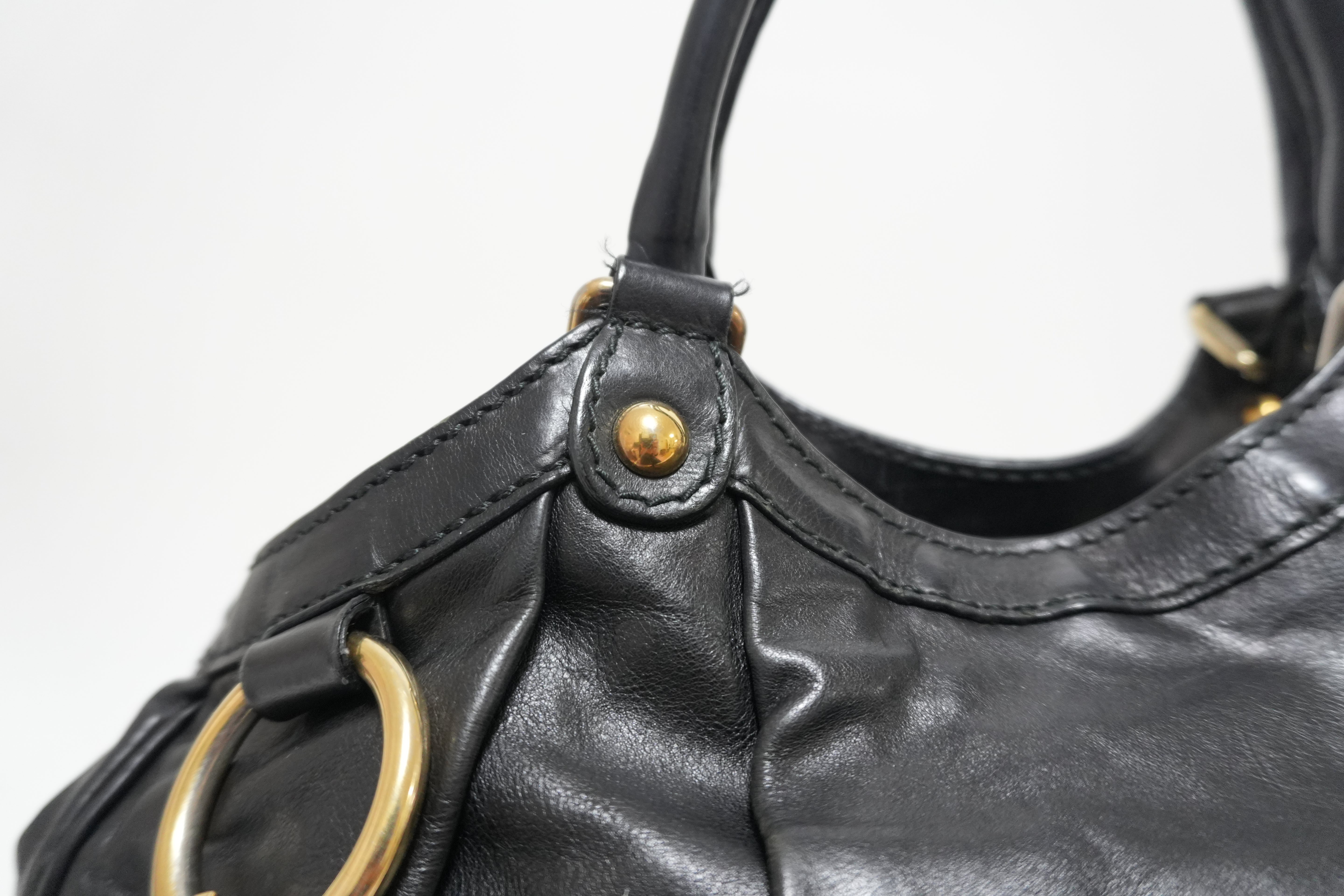 Gucci Leather Suckey Shoulder Bag Black Used