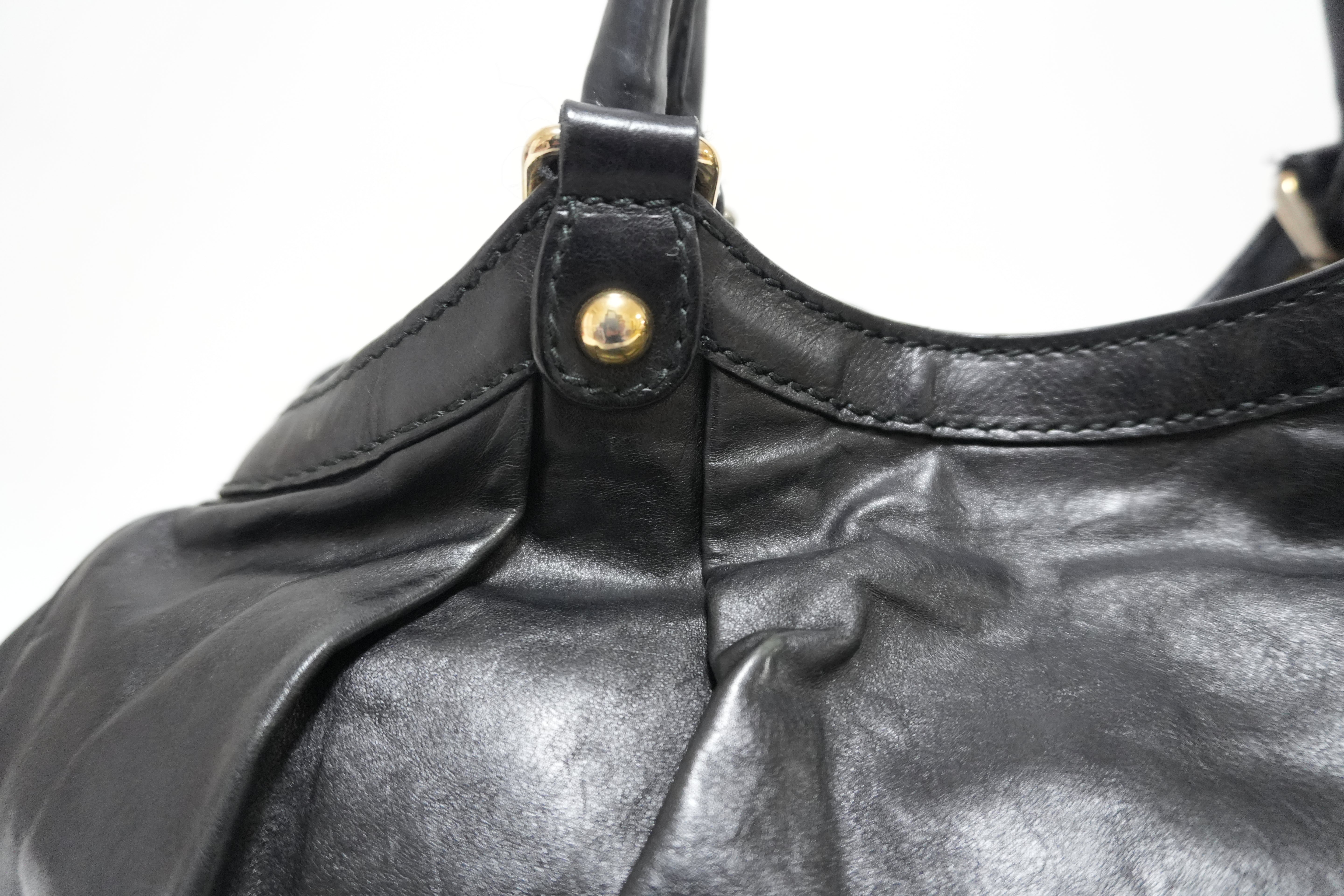 Gucci Leather Suckey Shoulder Bag Black Used