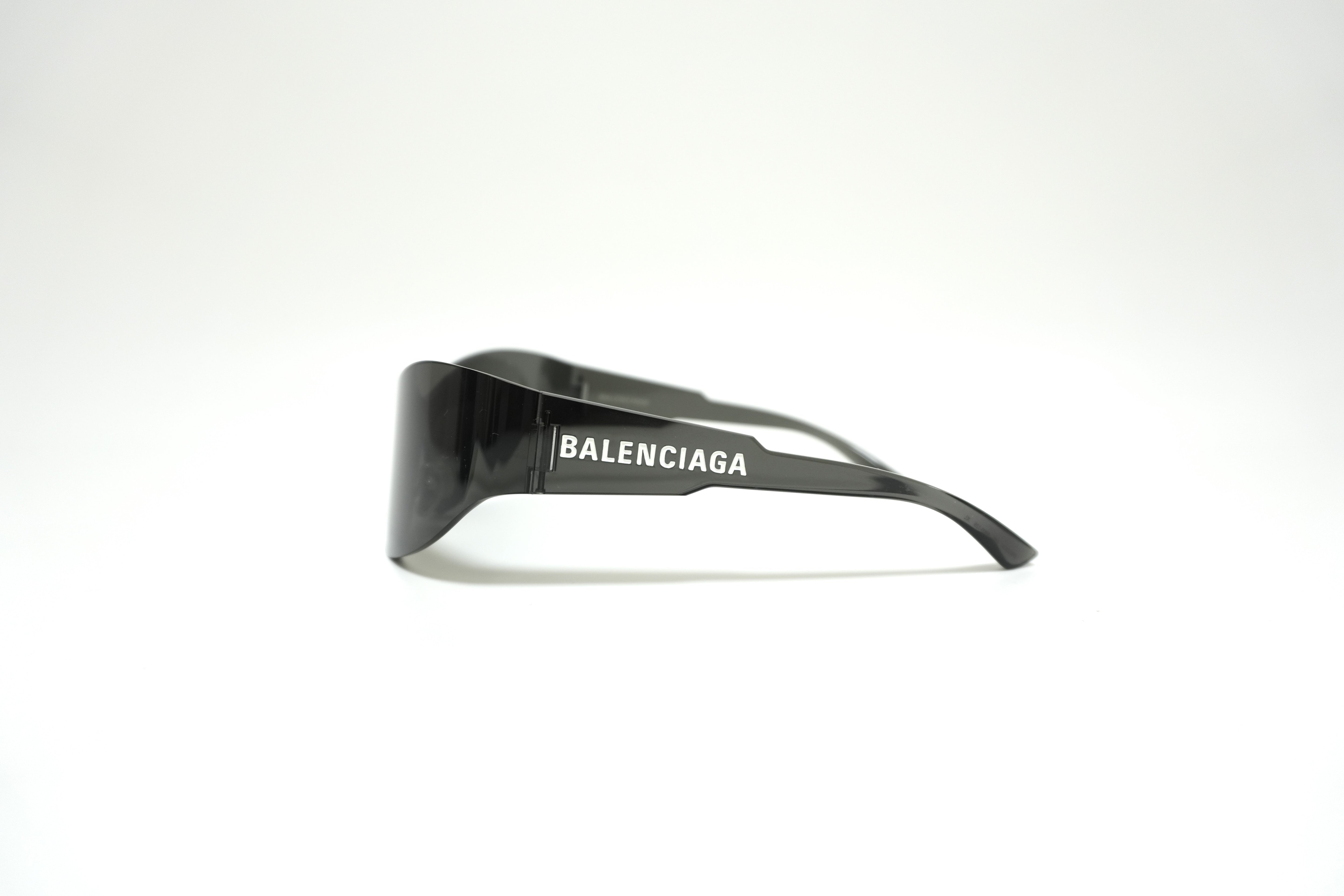 Balenciaga Sunglasses Black Used