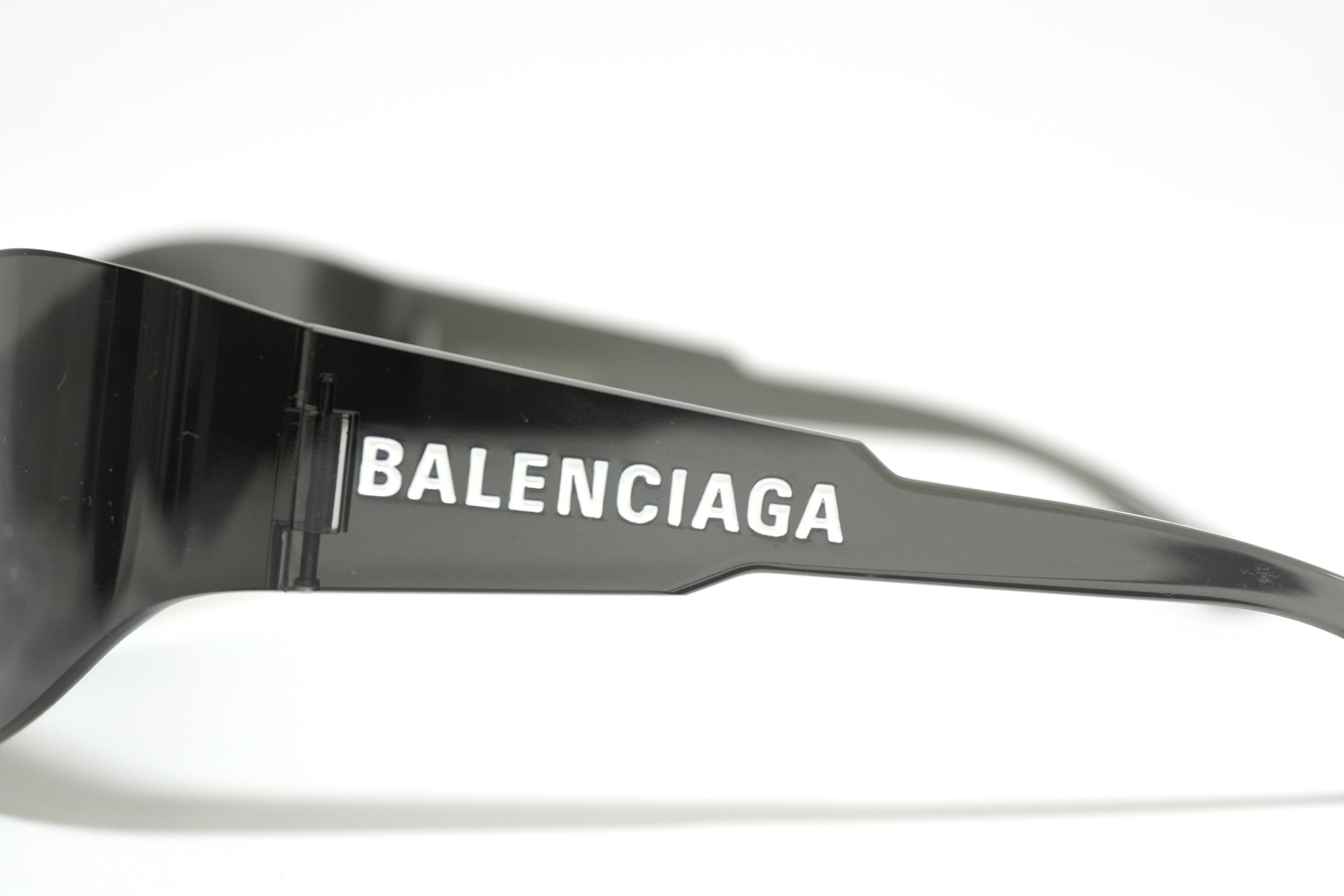 Balenciaga Sunglasses Black Used