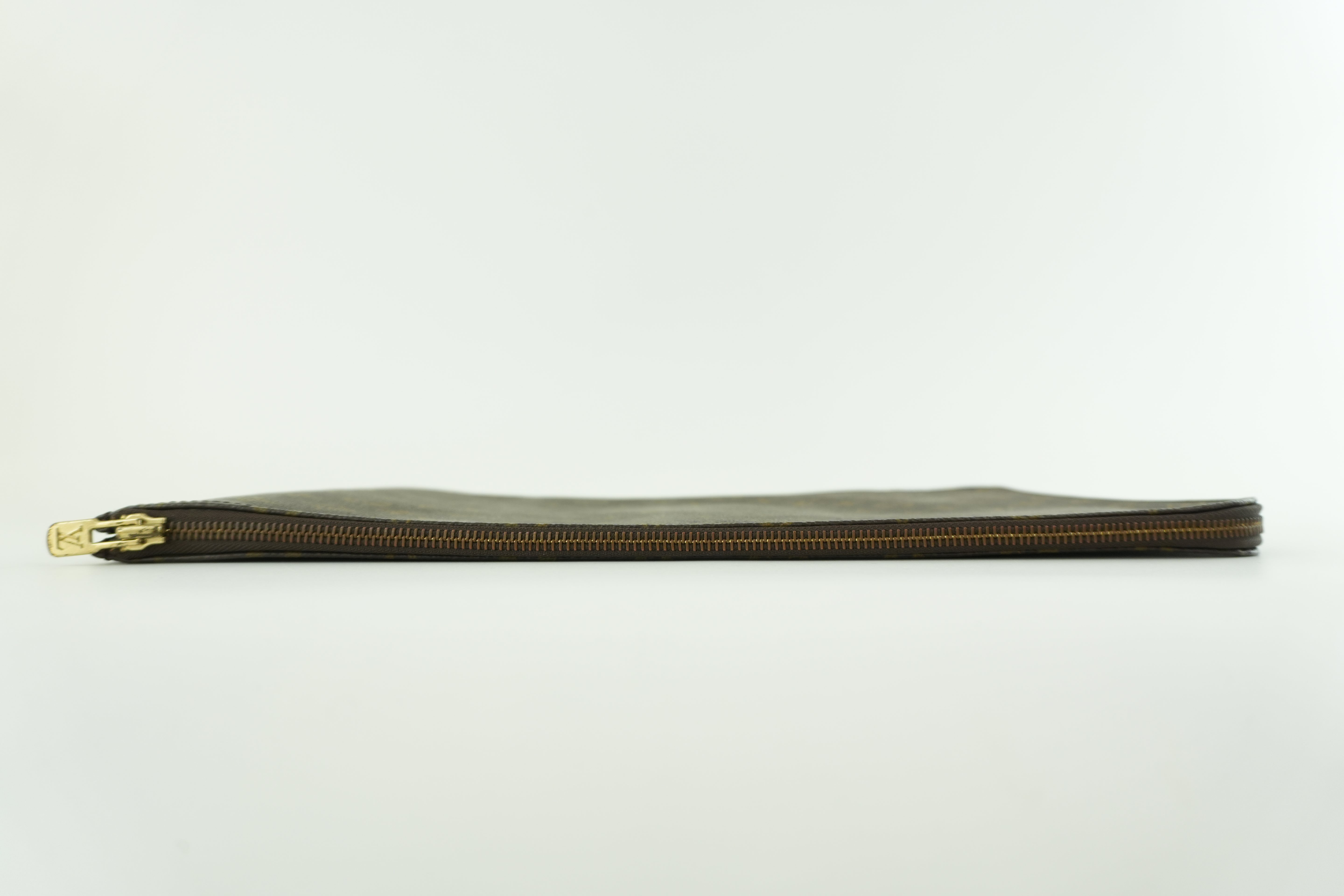 Louis Vuitton Monogram Pochette Document Used