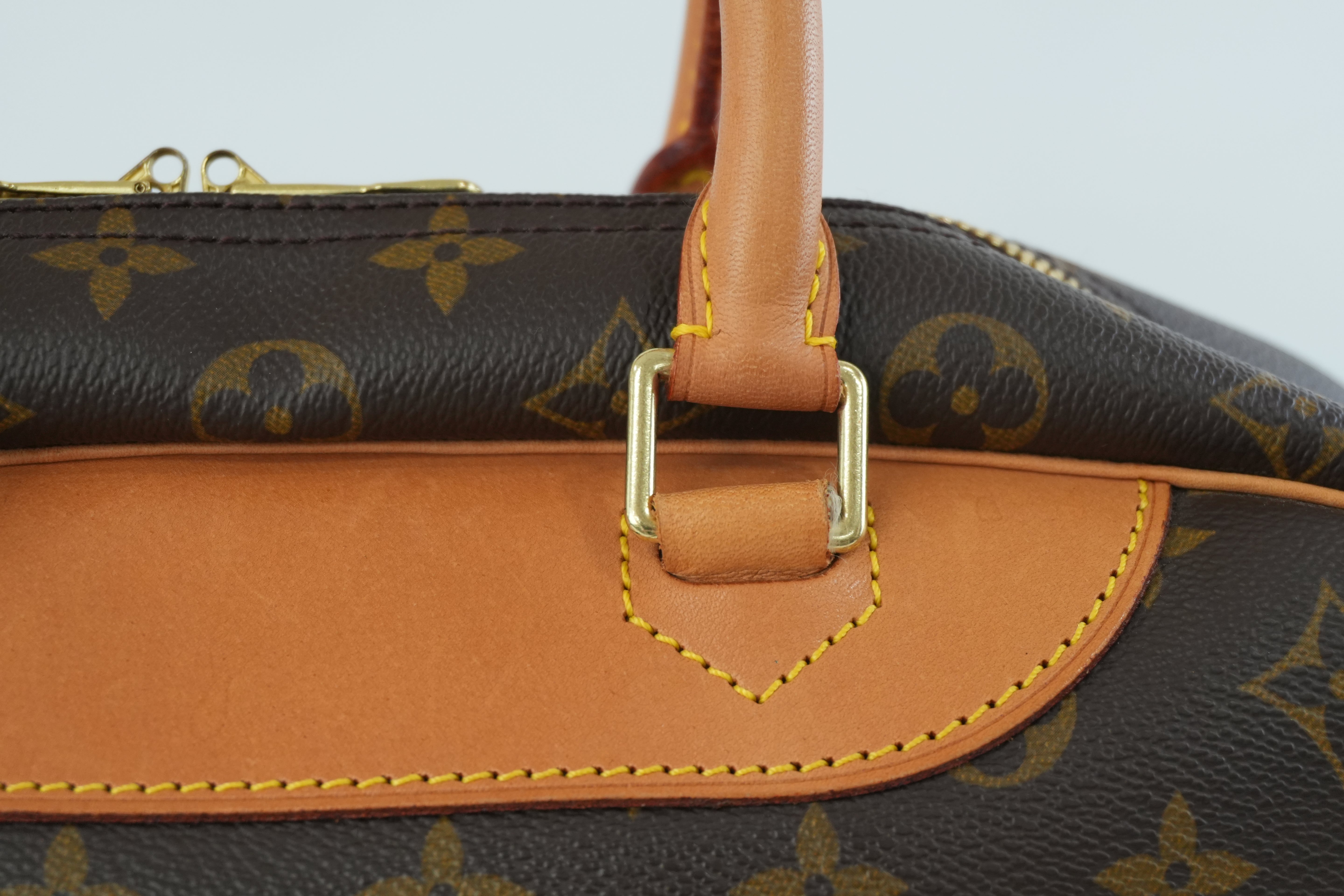 Louis Vuitton Monogram Deauville Handbag Used