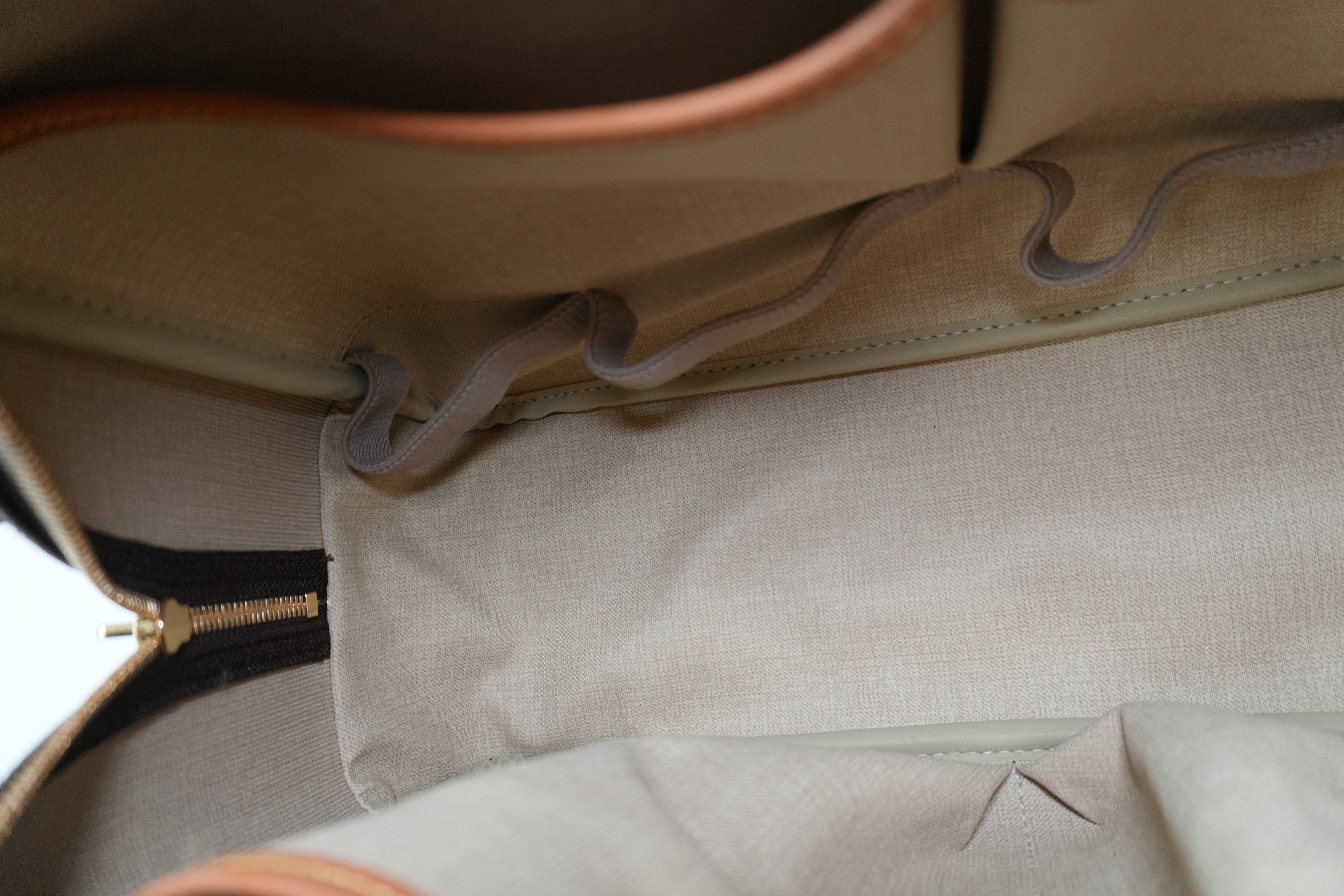 Louis Vuitton Monogram Deauville Handbag Used