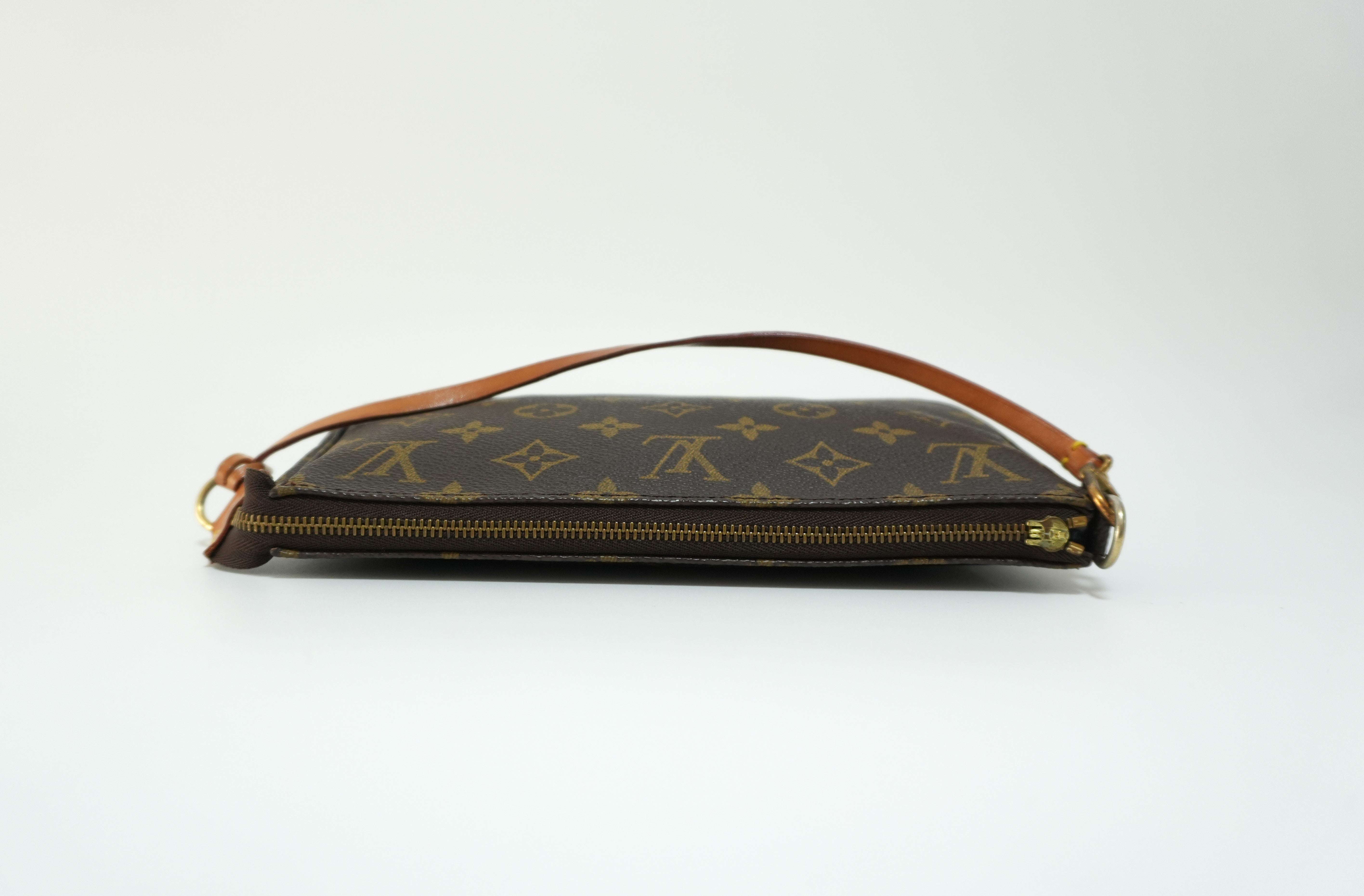 Louis Vuitton Pochette Accessories Used