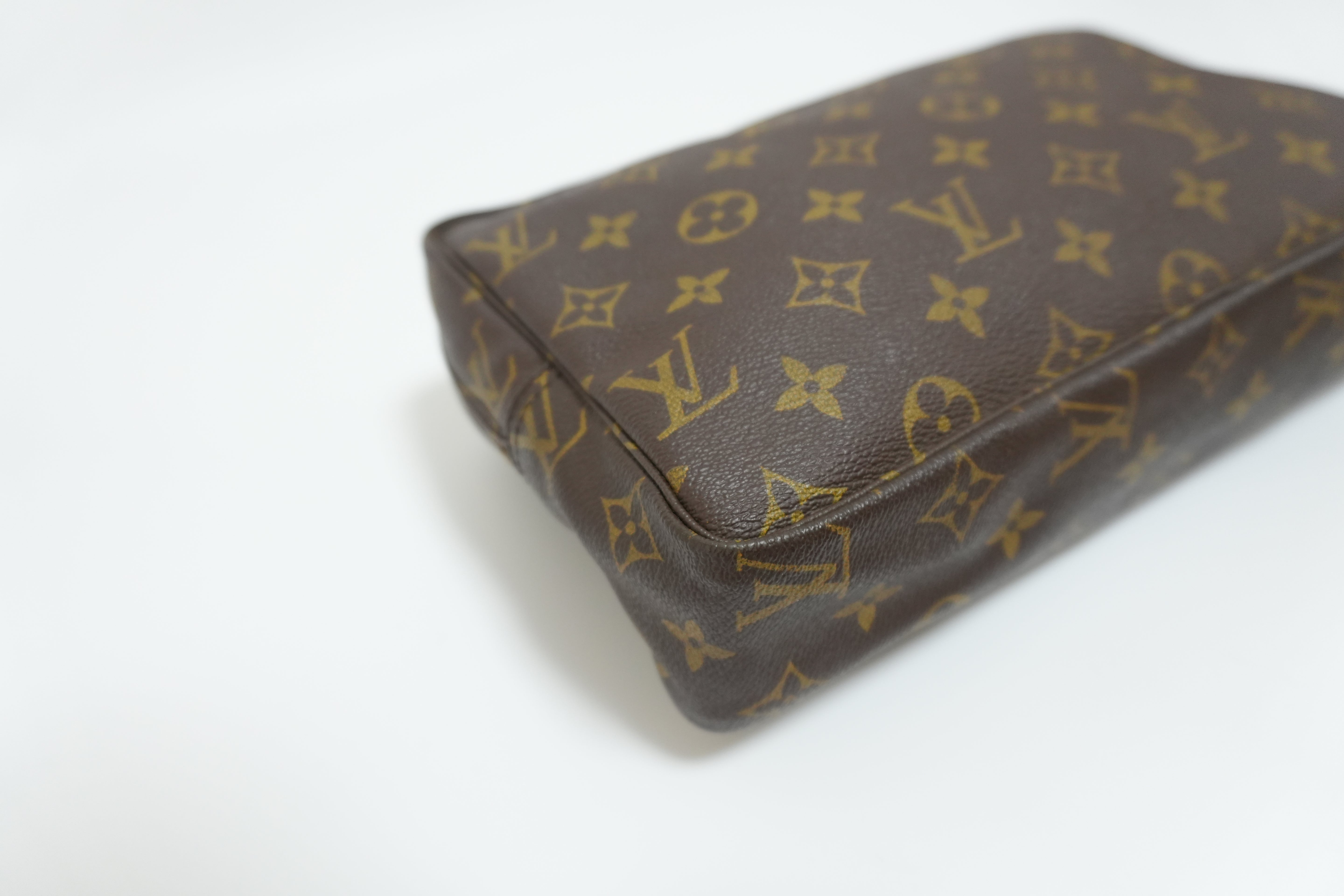 Louis Vuitton Monogram Trousse 28 Brown Used