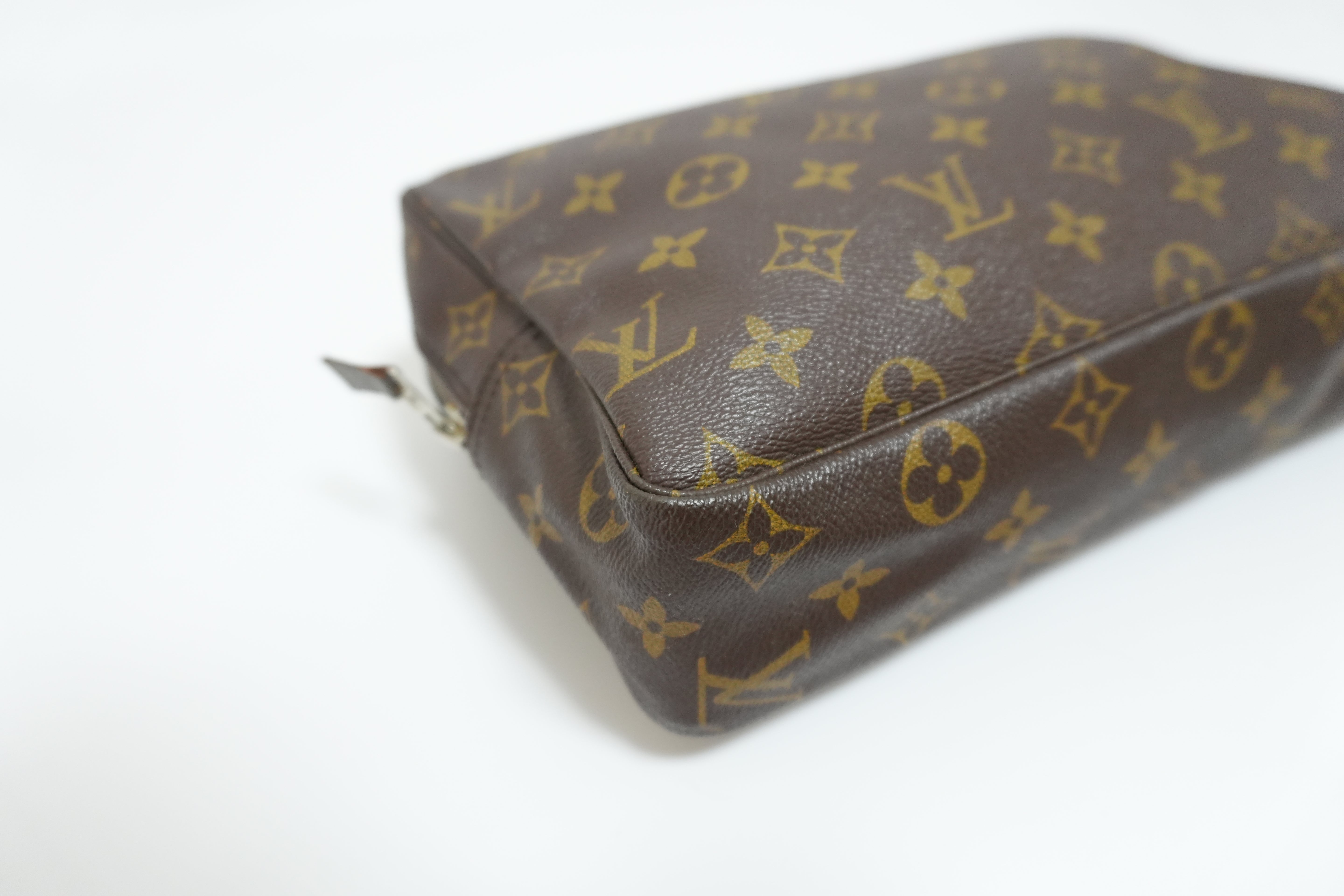 Louis Vuitton Monogram Trousse 28 Brown Used