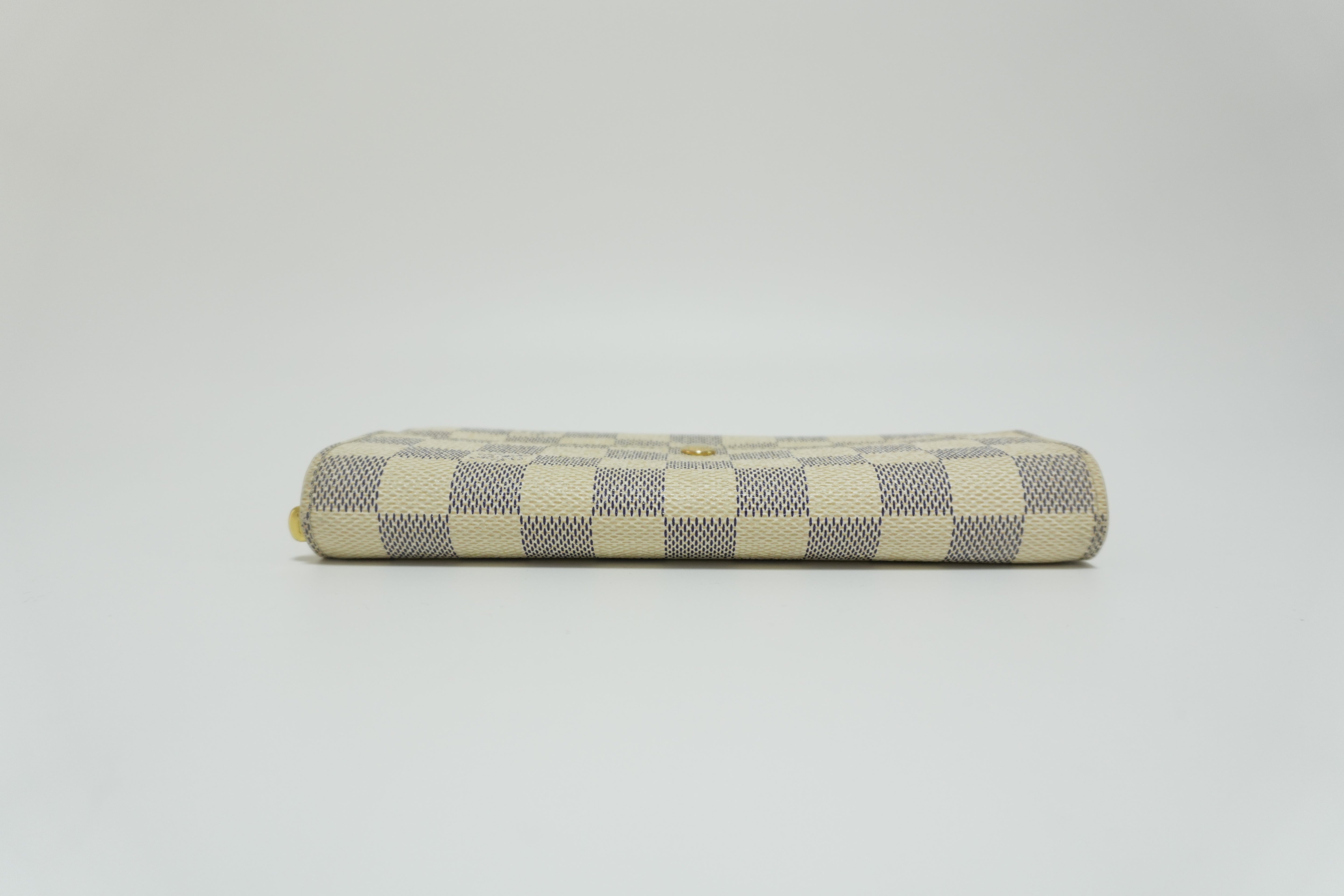 Louis Vuitton Damier Azur Sarah Wallet White Used