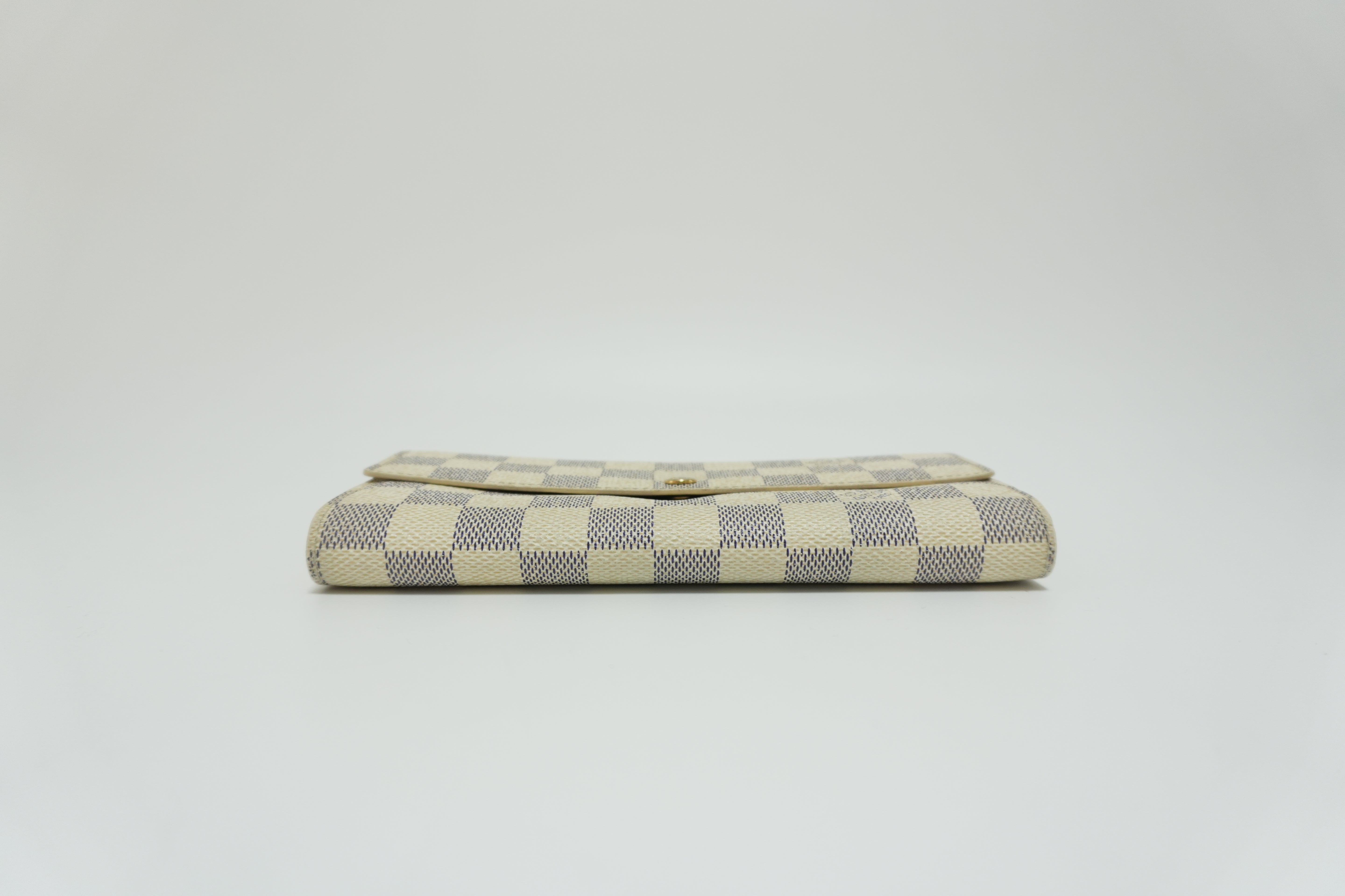 Louis Vuitton Damier Azur Sarah Wallet White Used