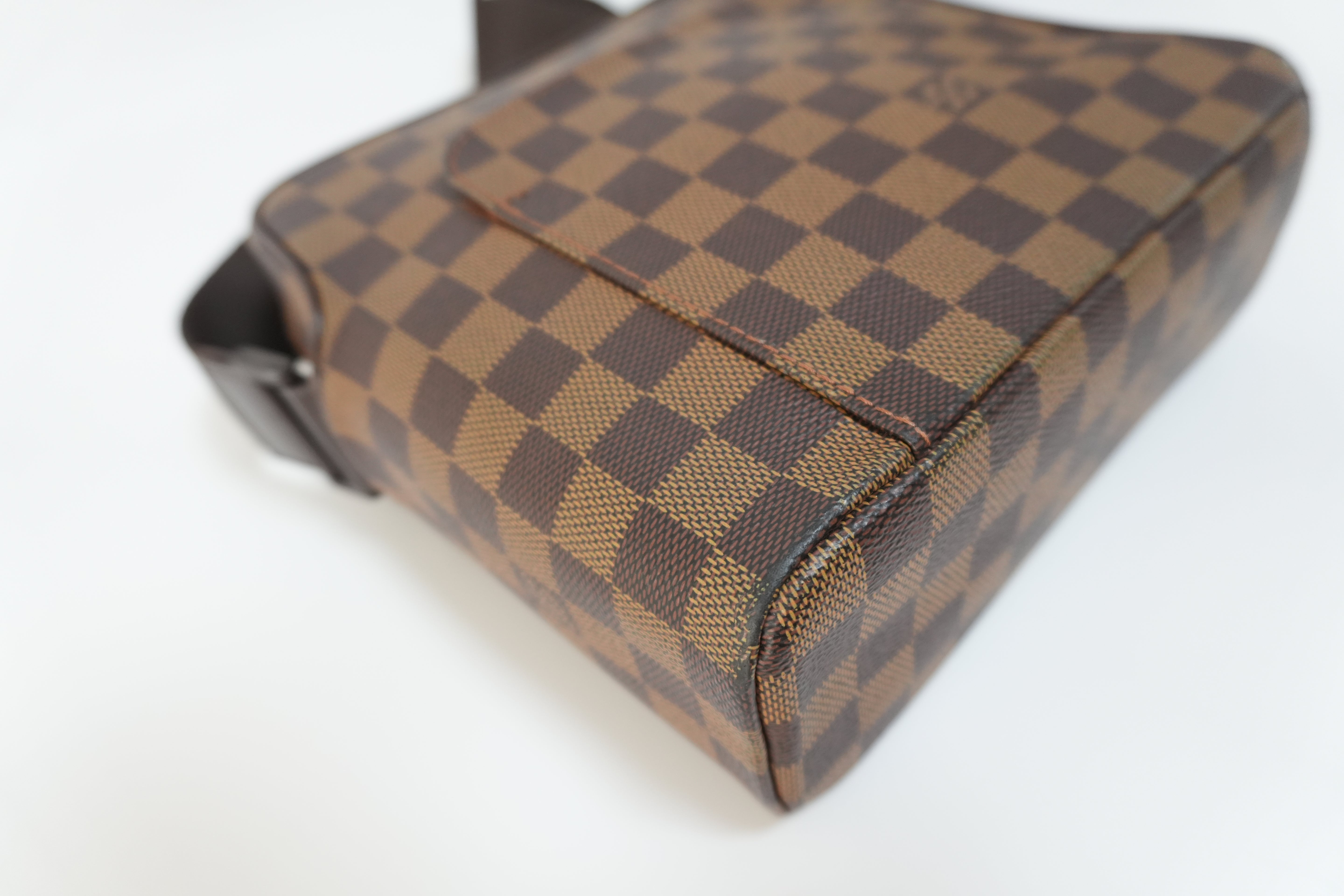 Louis Vuitton Damier Ebene Olav Messenger Bag Used