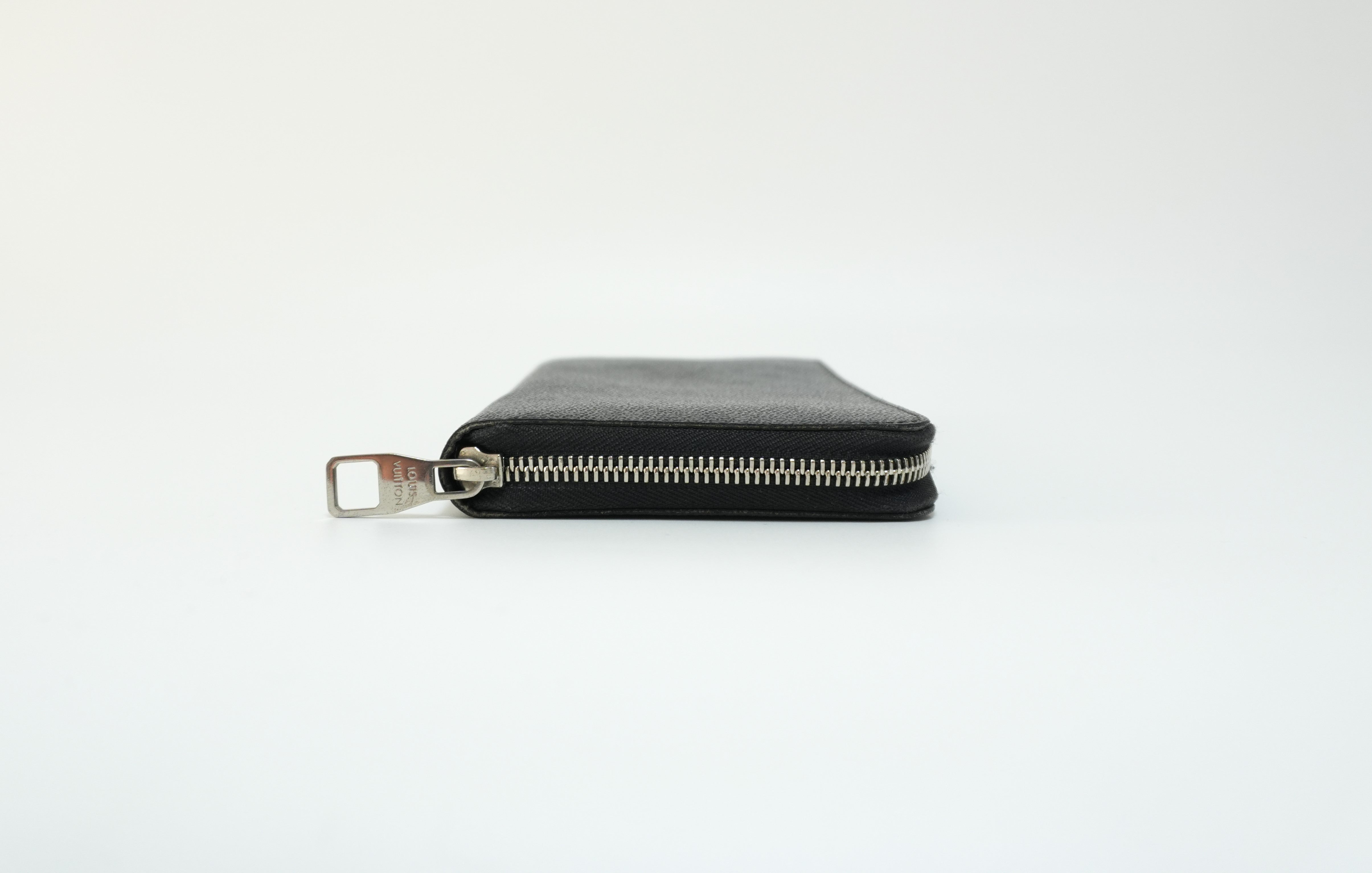 Louis Vuitton Damier Graphite Zipper Organizer Used