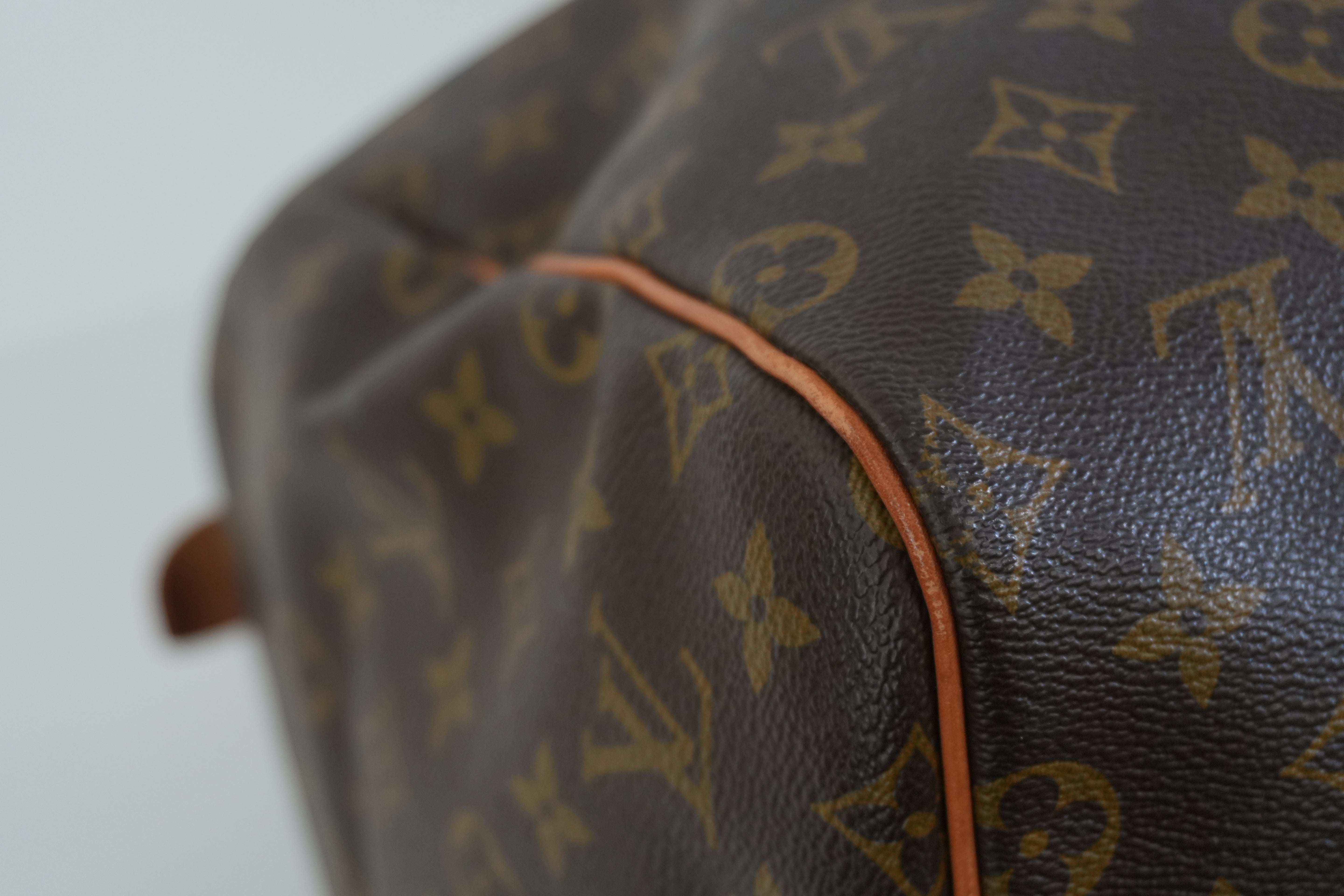 Pre-owned Louis Vuitton Monogram Keepall 55 Travel Bag Used