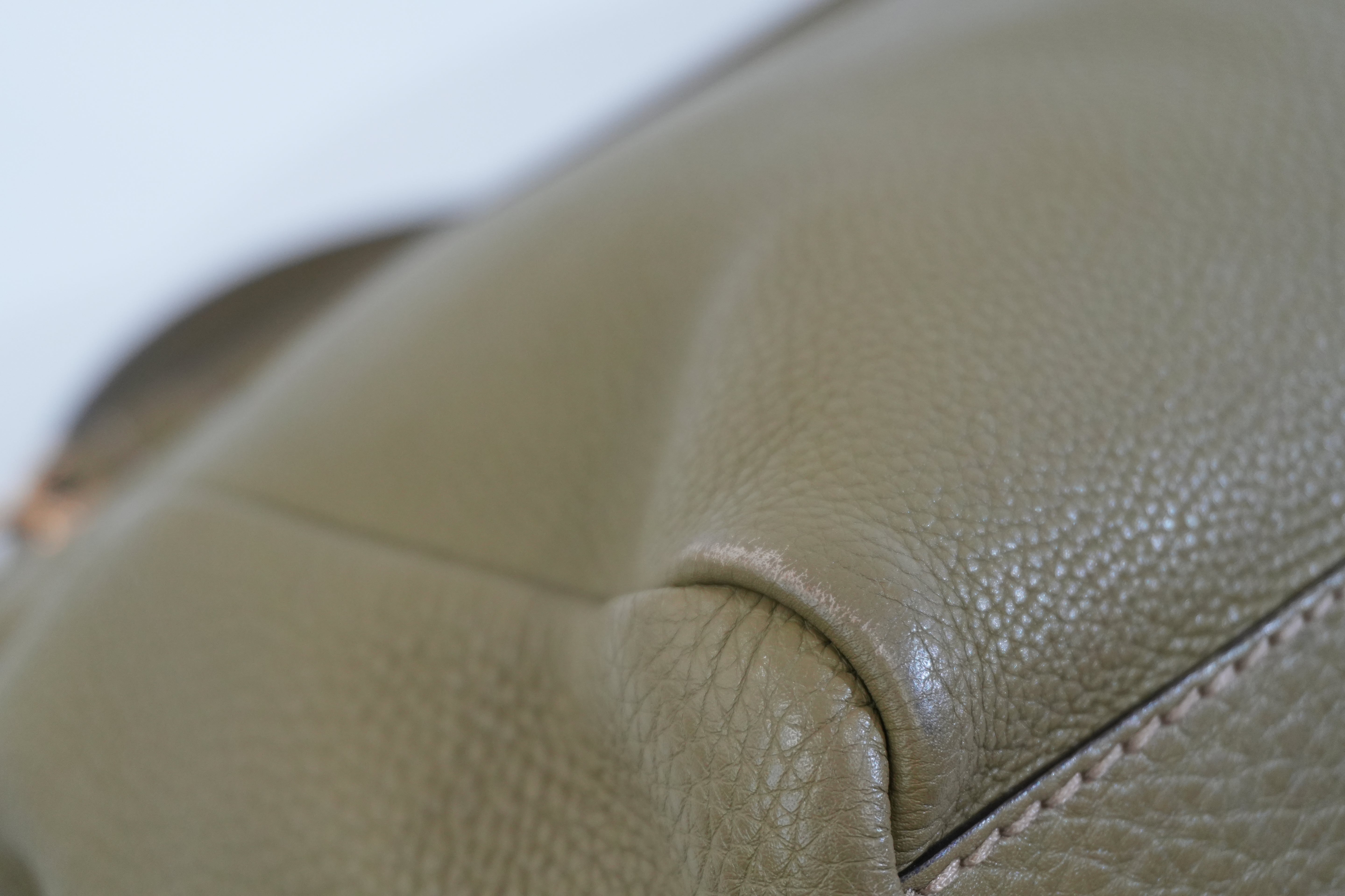 Pre-owned Fendi Calfskin Leather Peek a Boo Shoulder Bag Green Used