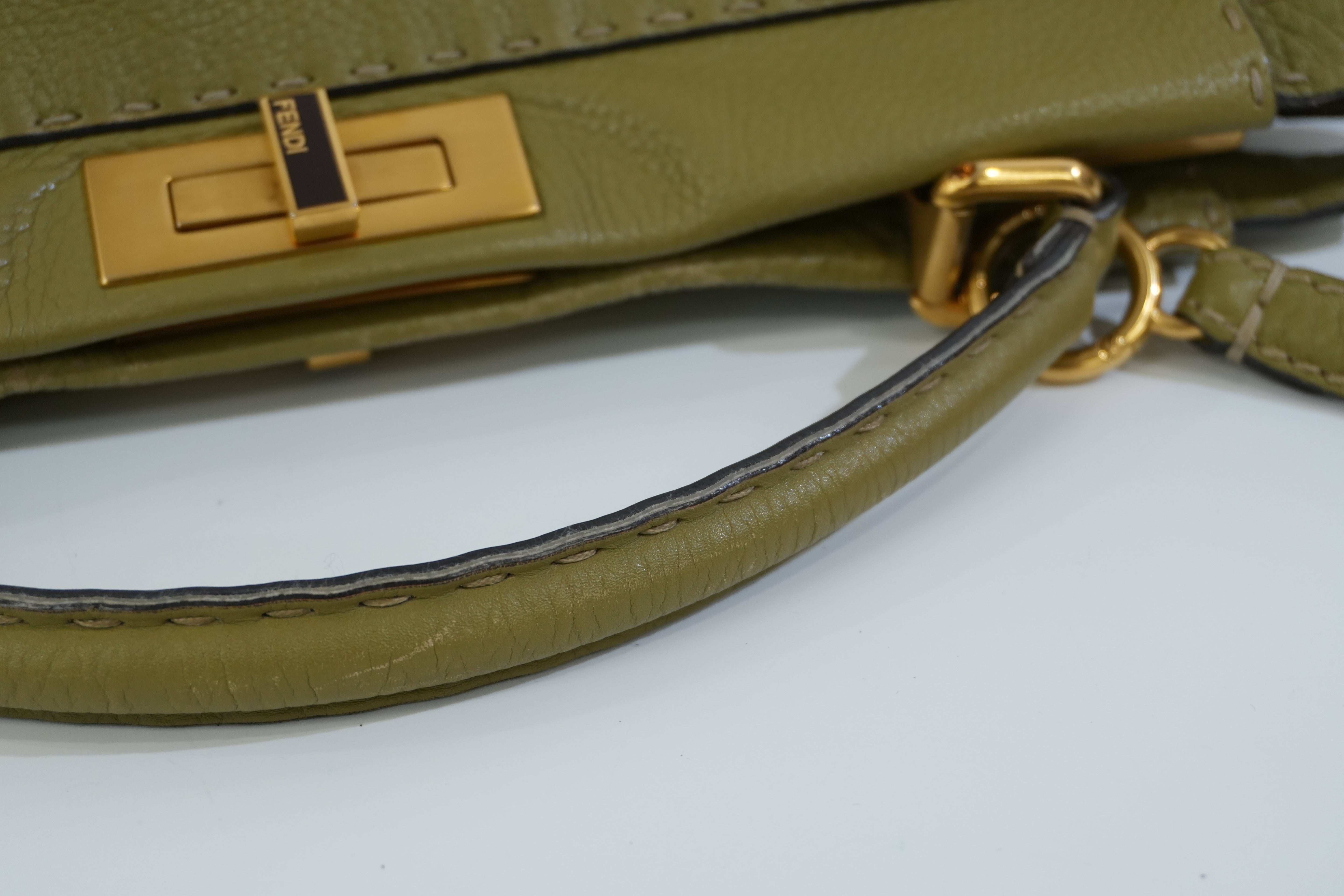 Pre-owned Fendi Calfskin Leather Peek a Boo Shoulder Bag Green Used