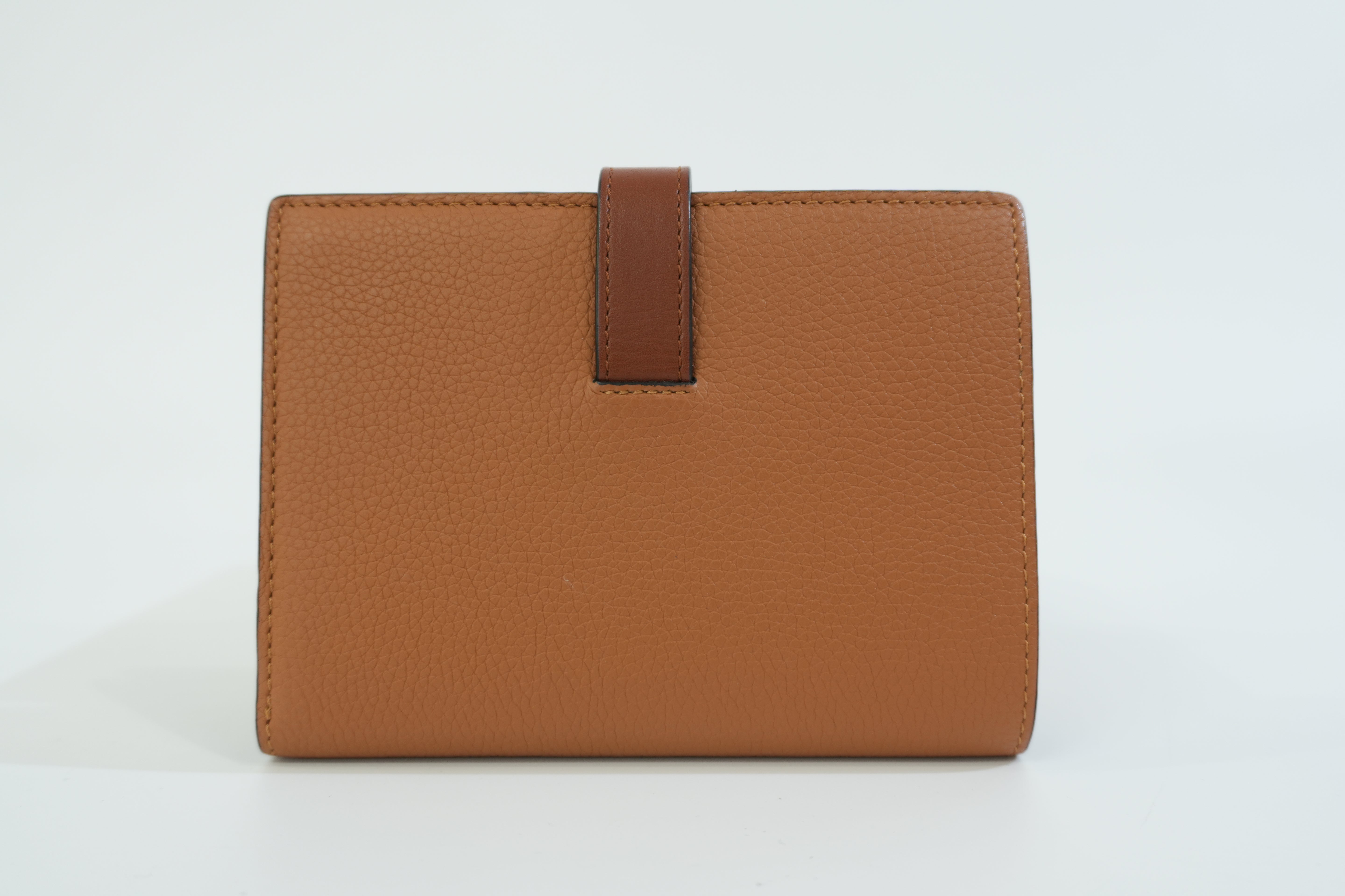 Pre-owned Loewe Leather Cover Wallet Brown Used