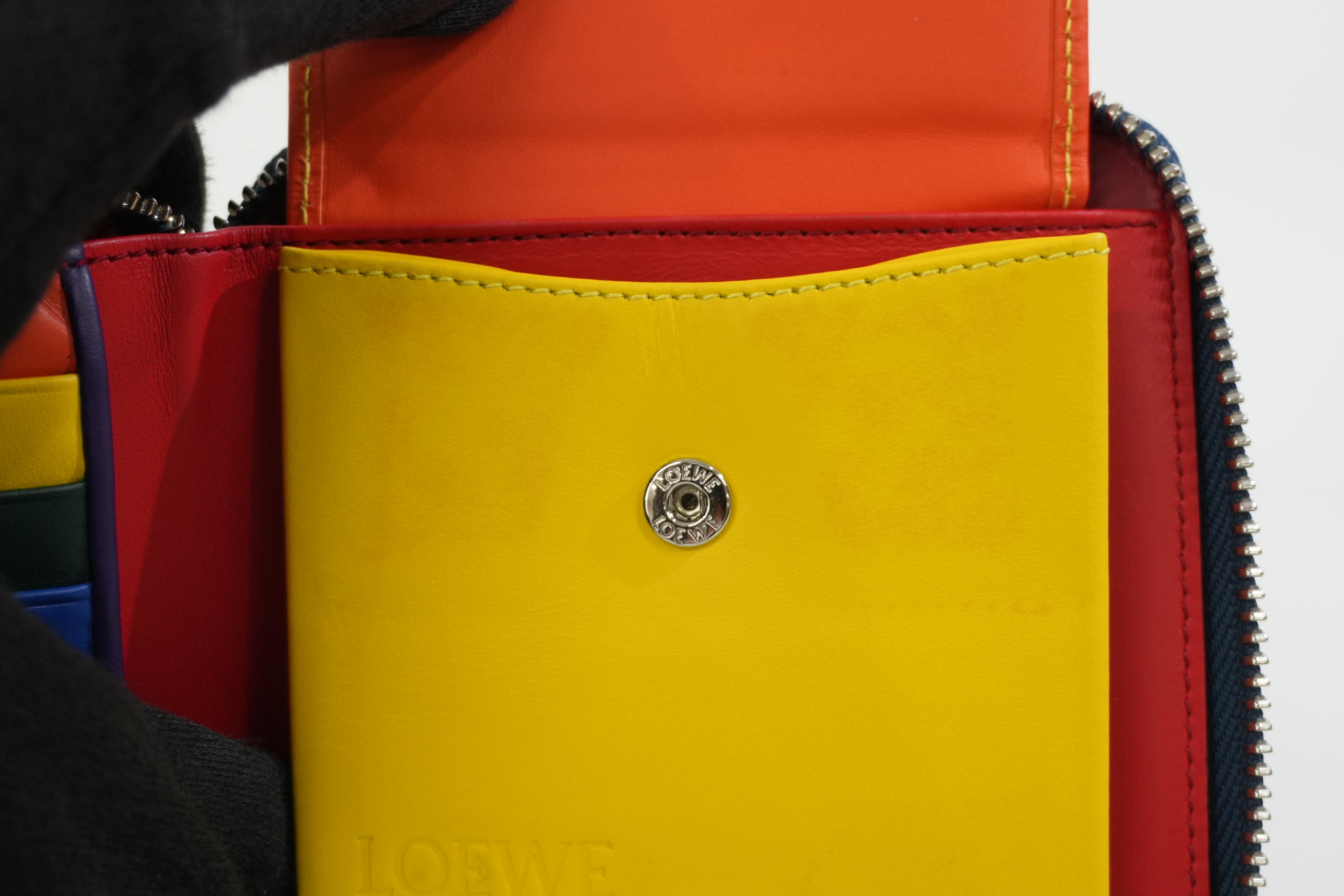 Pre-owned Loewe Leather Compact Wallet Blue Used