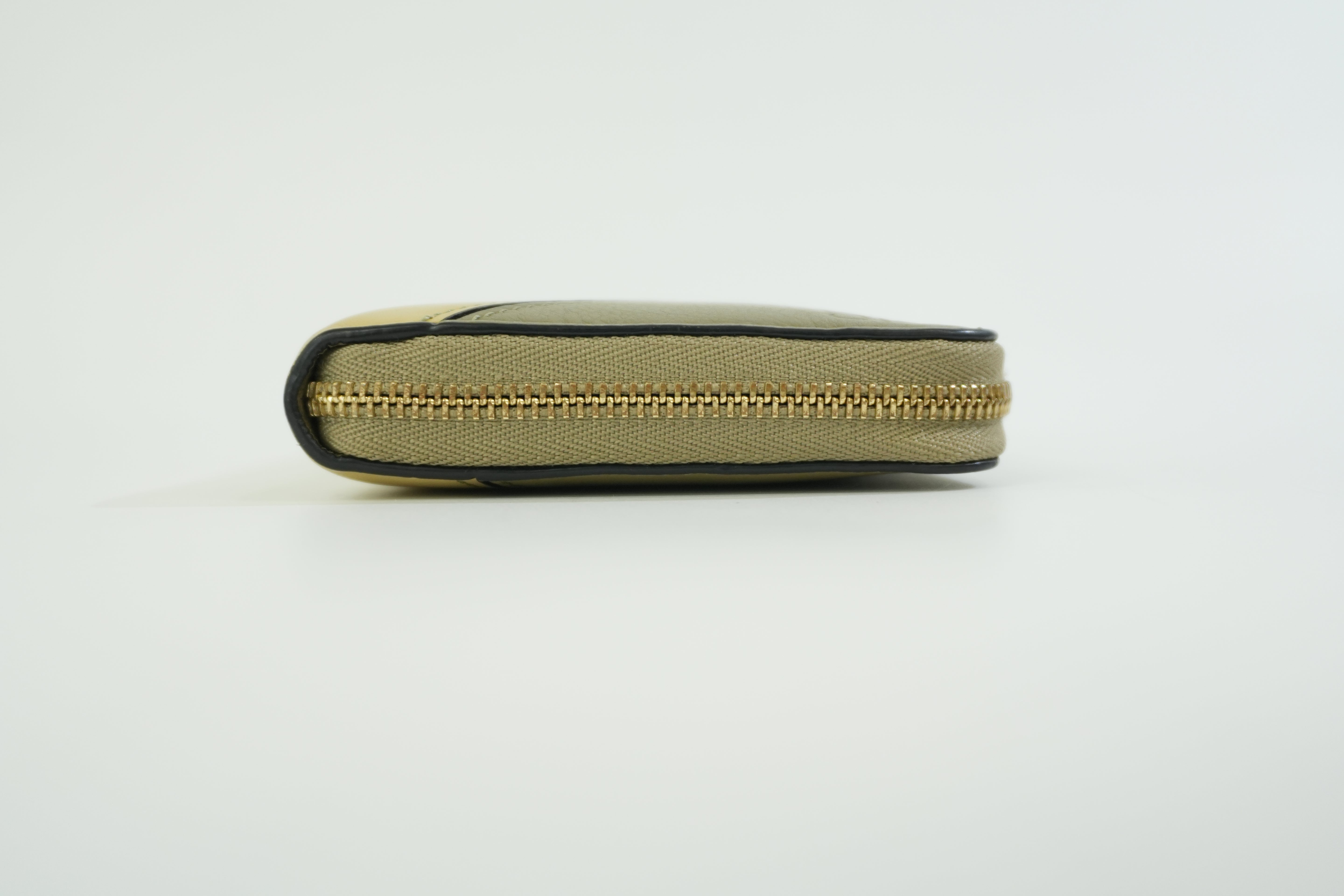 Pre-owned Loewe Leather Zippy Long Wallet Green Used