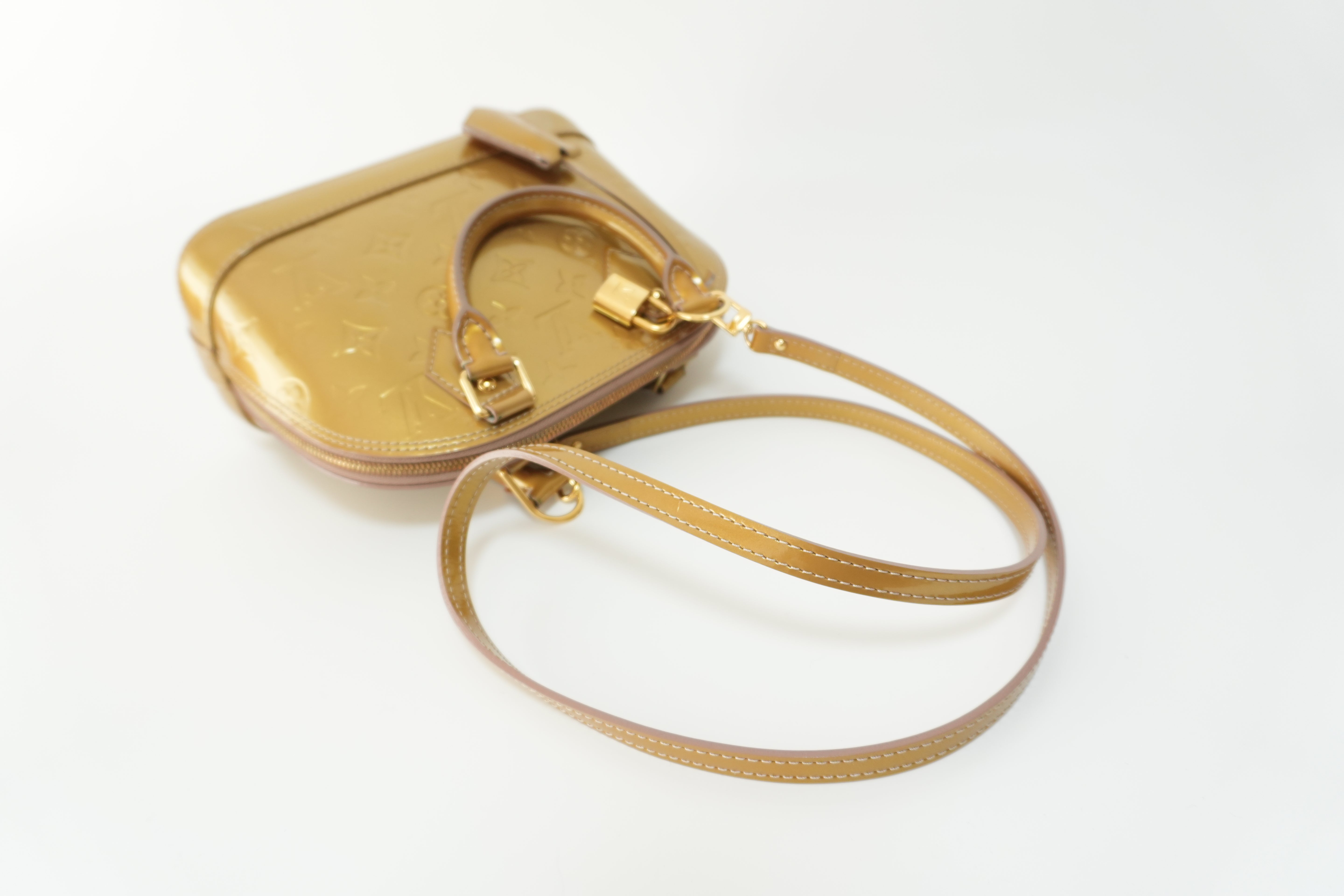 Louis Vuitton Vernis Alma BB Gold Used