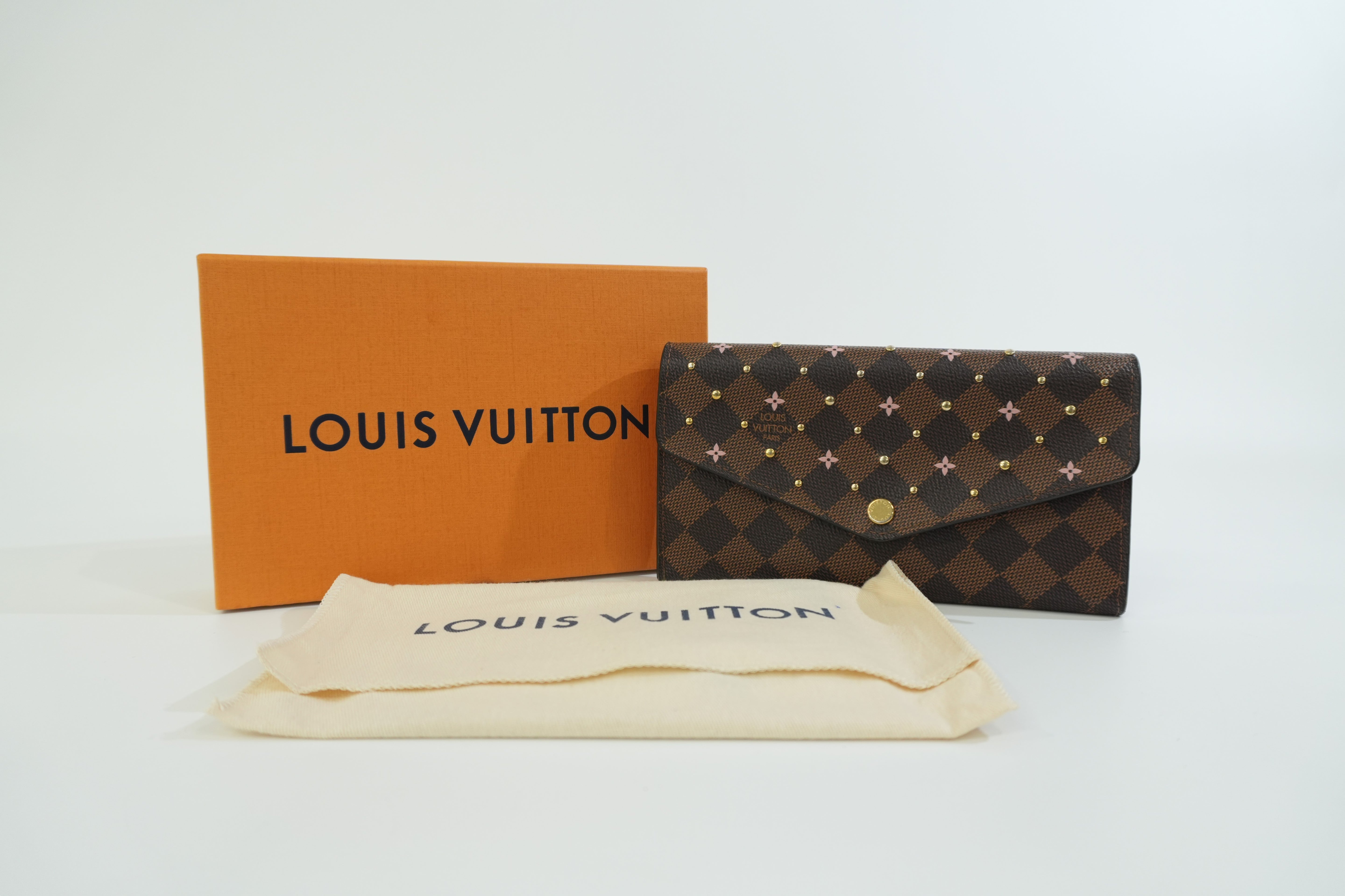 Pre-owned Louis Vuitton Monogram Sarah Wallet Flower Used
