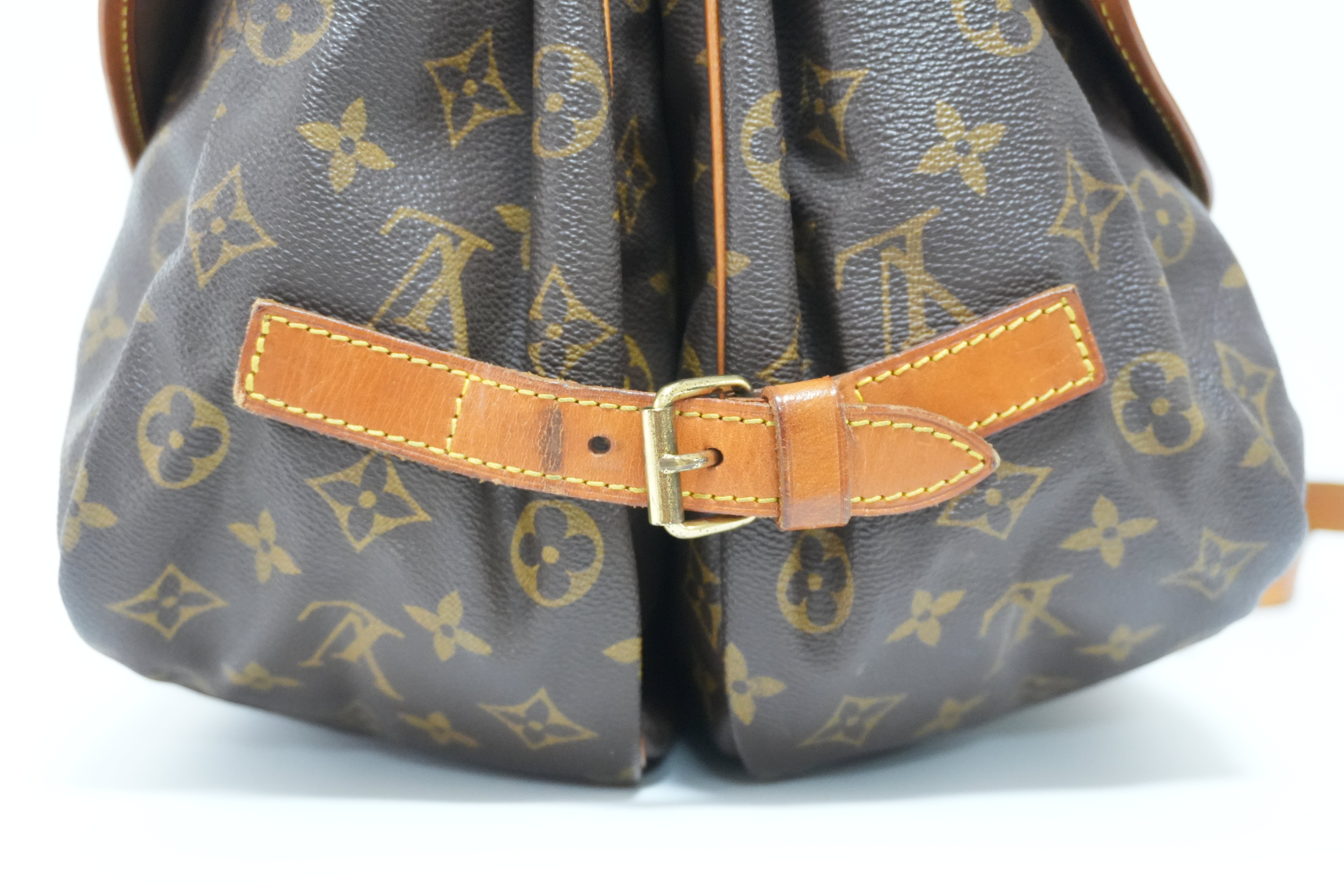 Louis Vuitton Monogram Saumur 35 Shoulder Bag Used