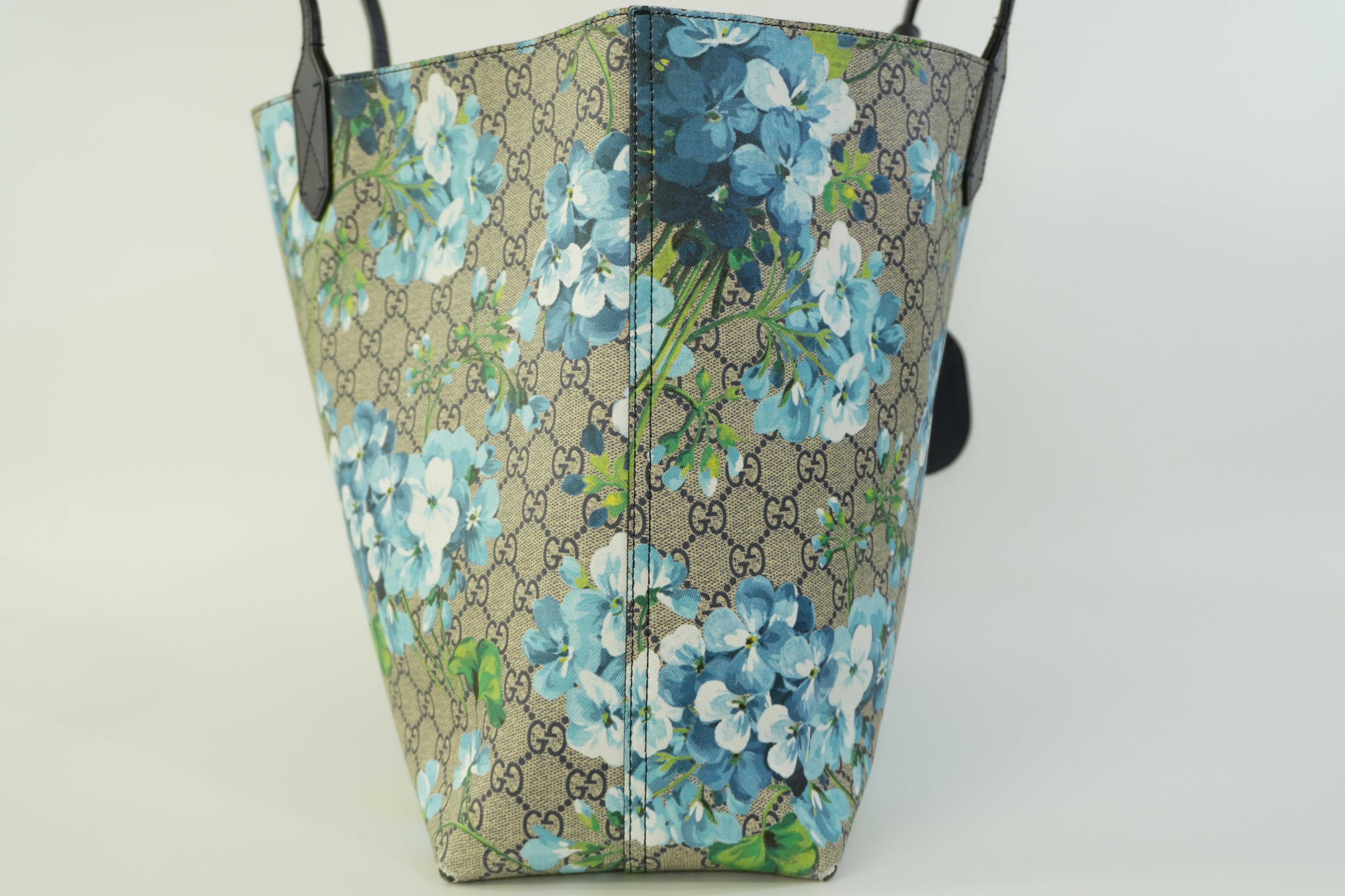 Pre-owned Gucci Canvas Blooms Reversible Tote Bag Blue Used