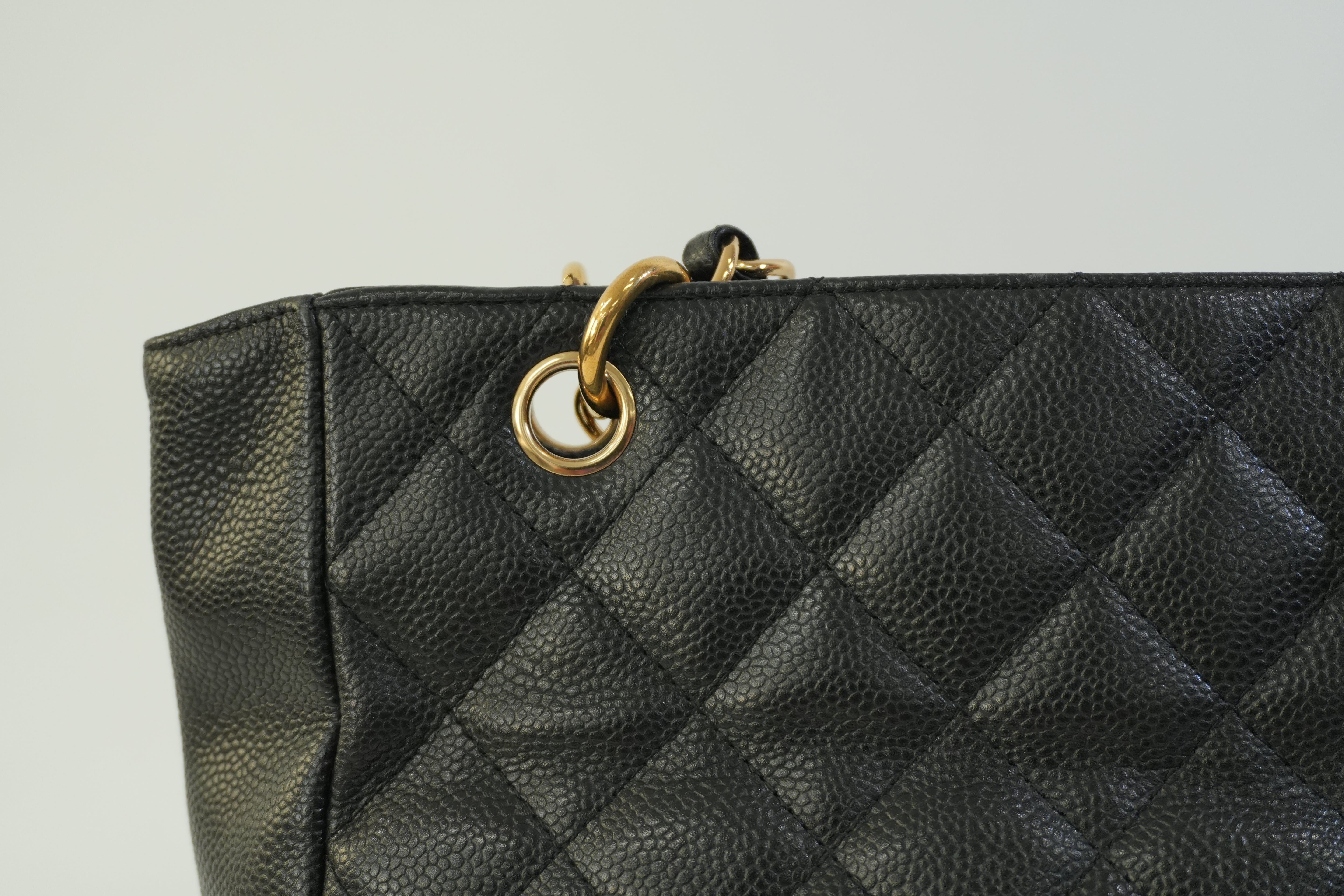 Pre-owned Chanel Caviar Skin Leather PST Chain Shoulder Bag Black Used