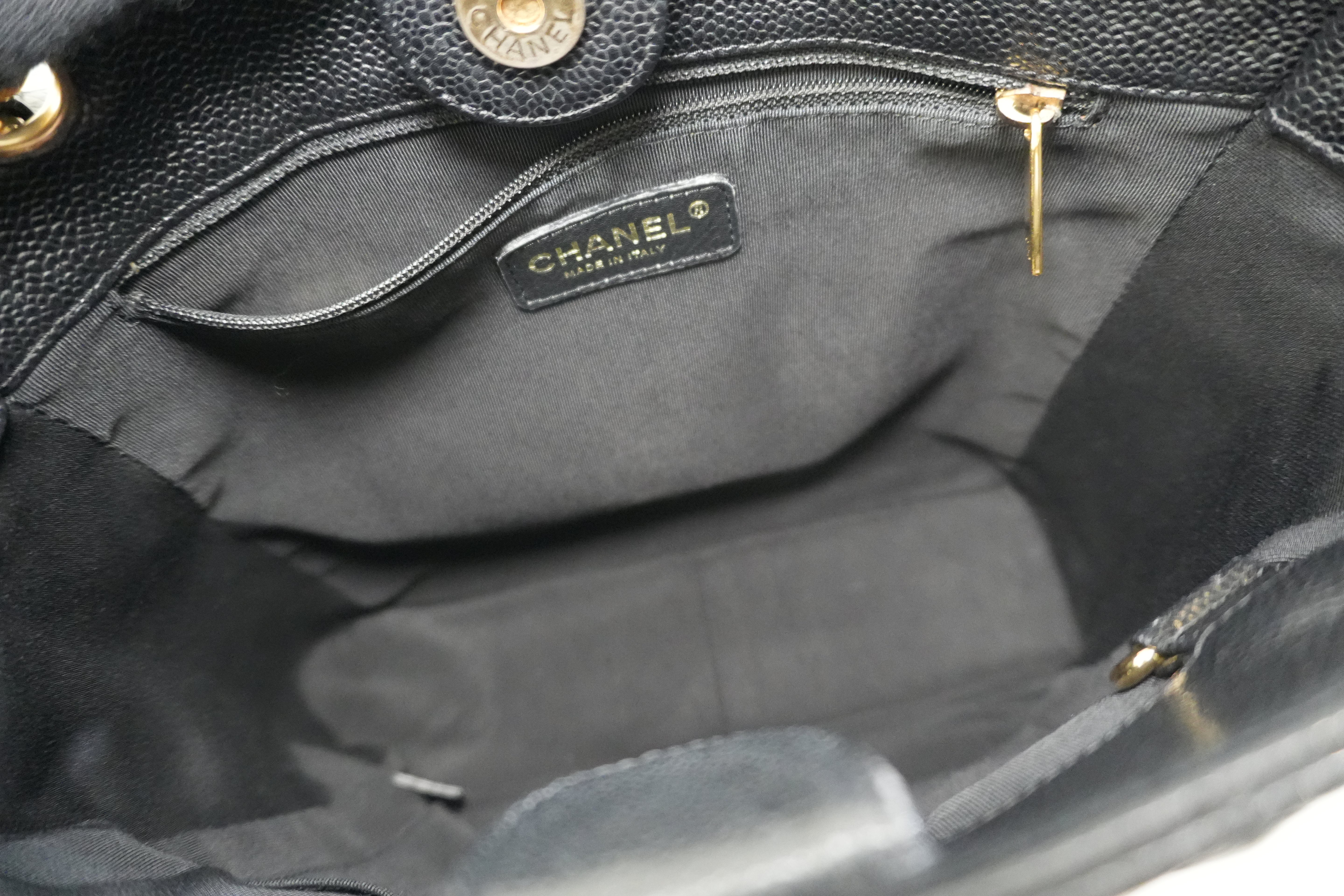 Pre-owned Chanel Caviar Skin Leather PST Chain Shoulder Bag Black Used