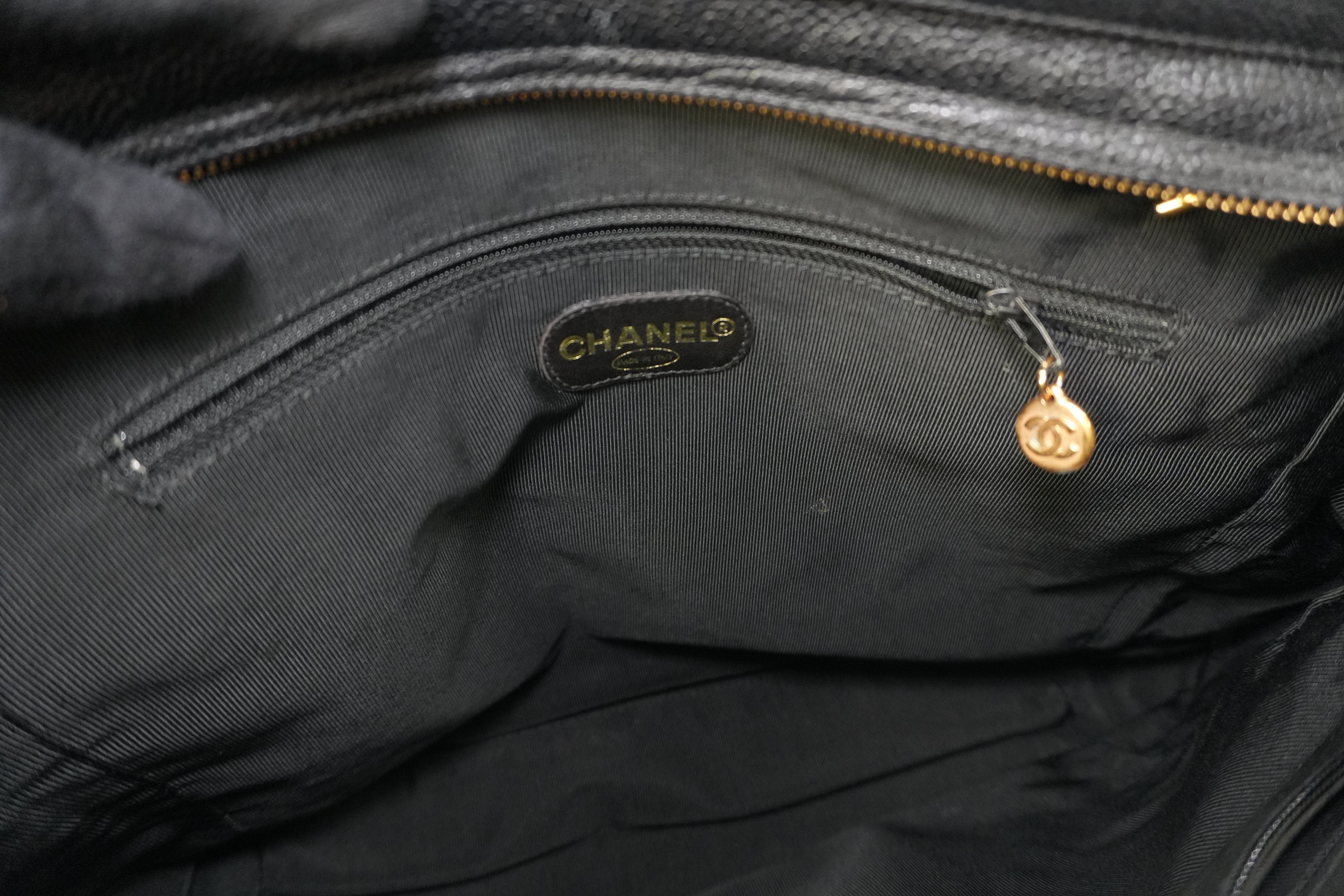 Pre-owned Chanel Caviar Skin Leather Tote Bag Black Used