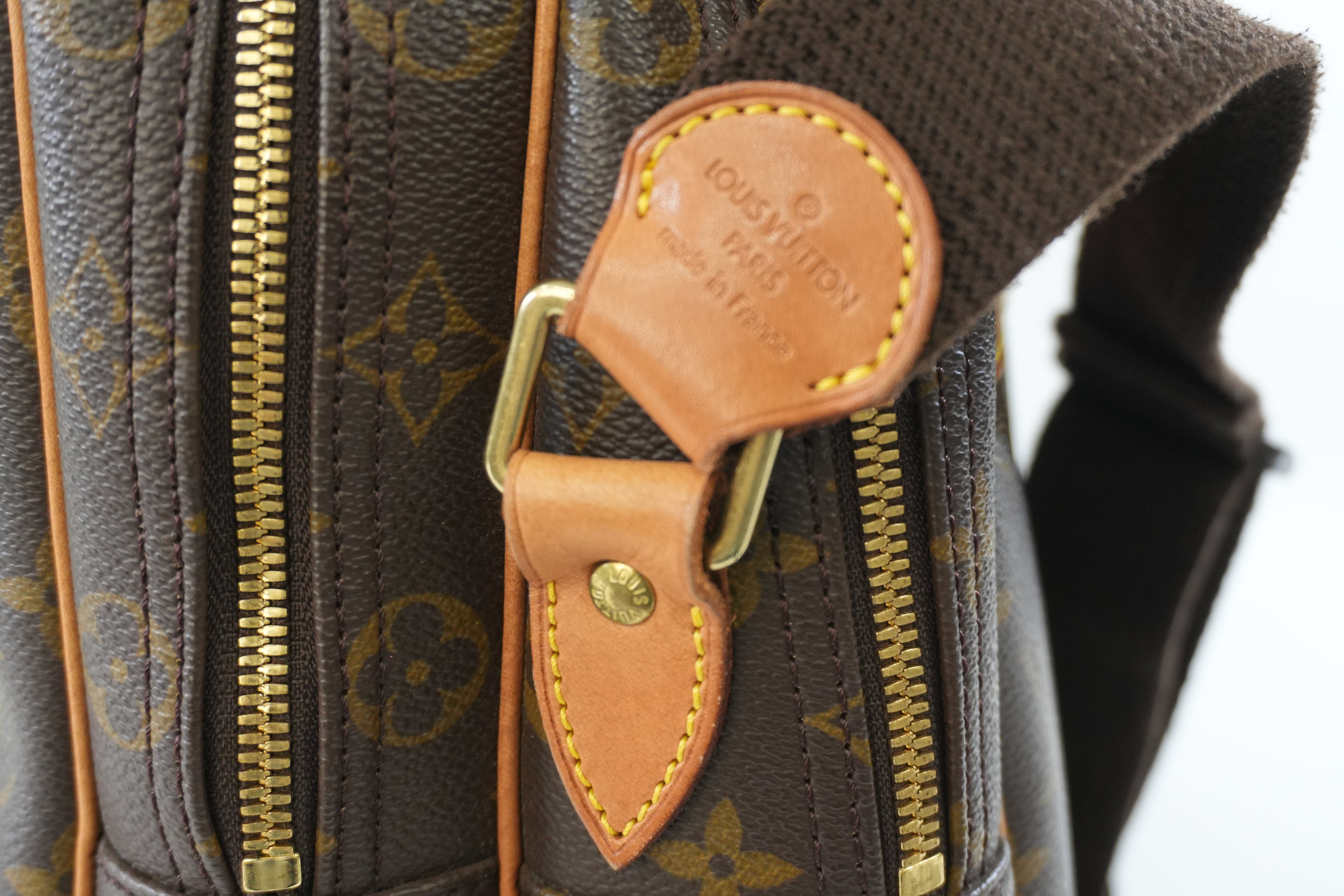 Louis Vuitton Monogram Reporter GM Shoulder Bag Used