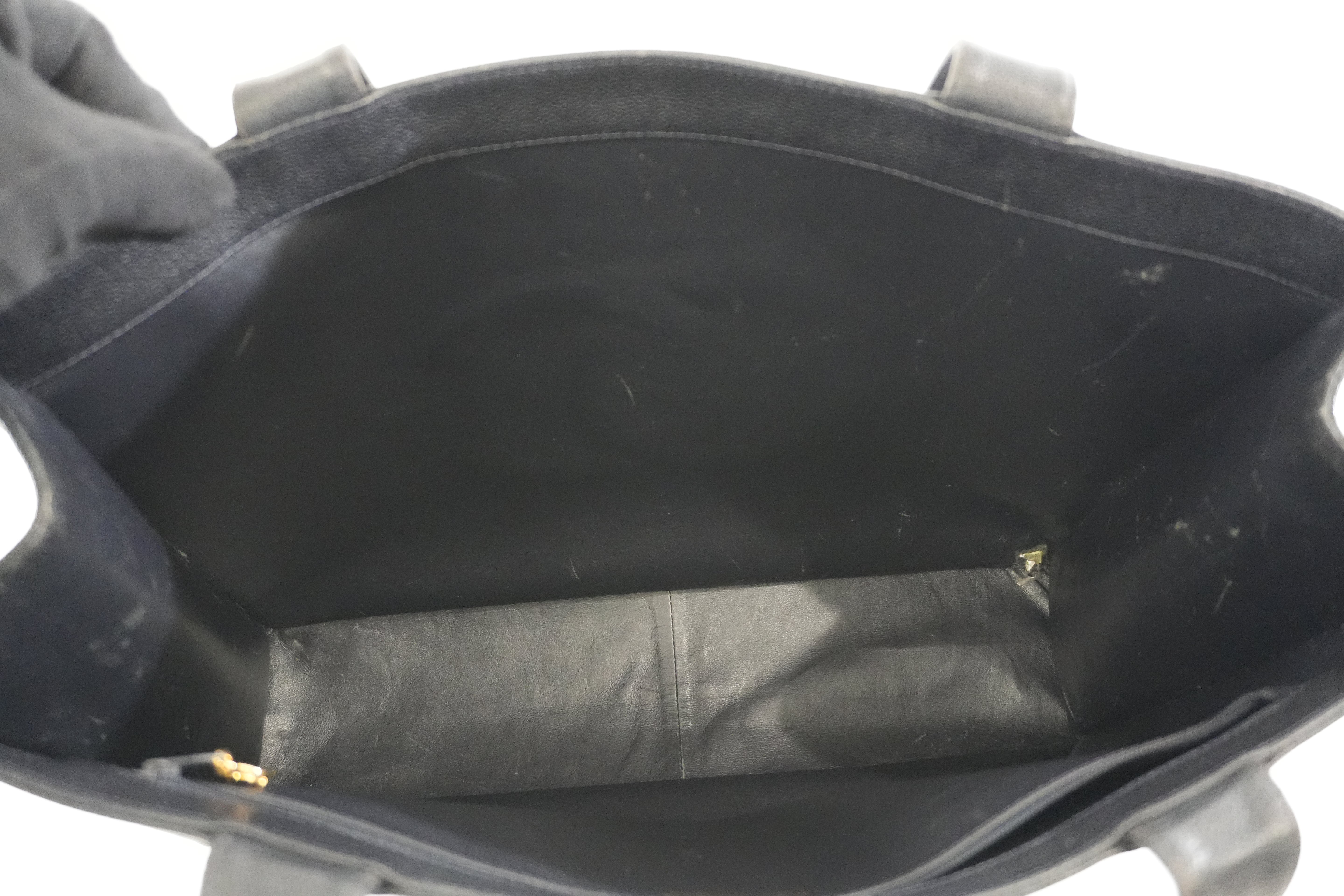 Pre-owned Chanel Caviar Skin Leather Tote Bag Black Used