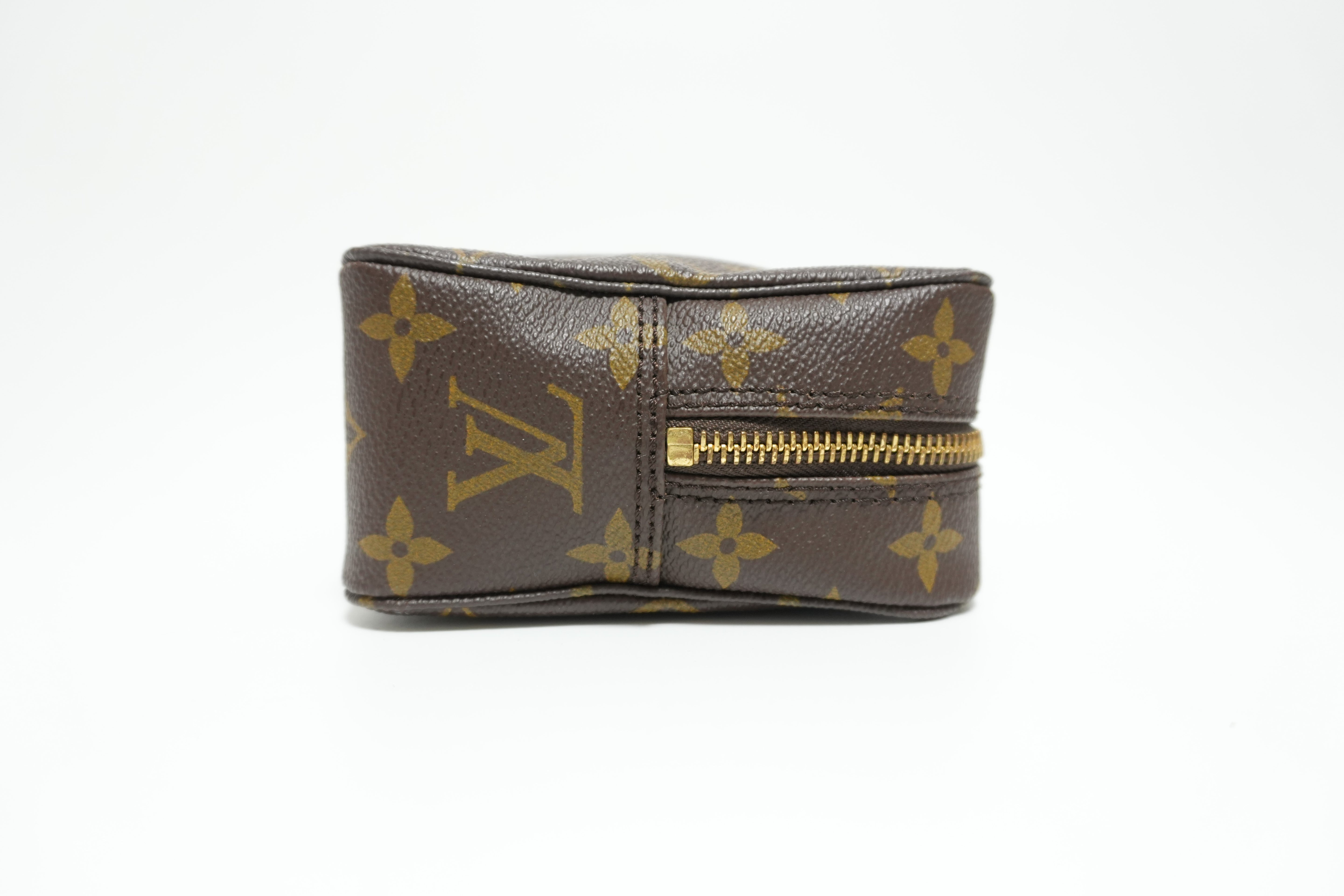 Louis Vuitton Monogram Trousse 18 Pouch Used