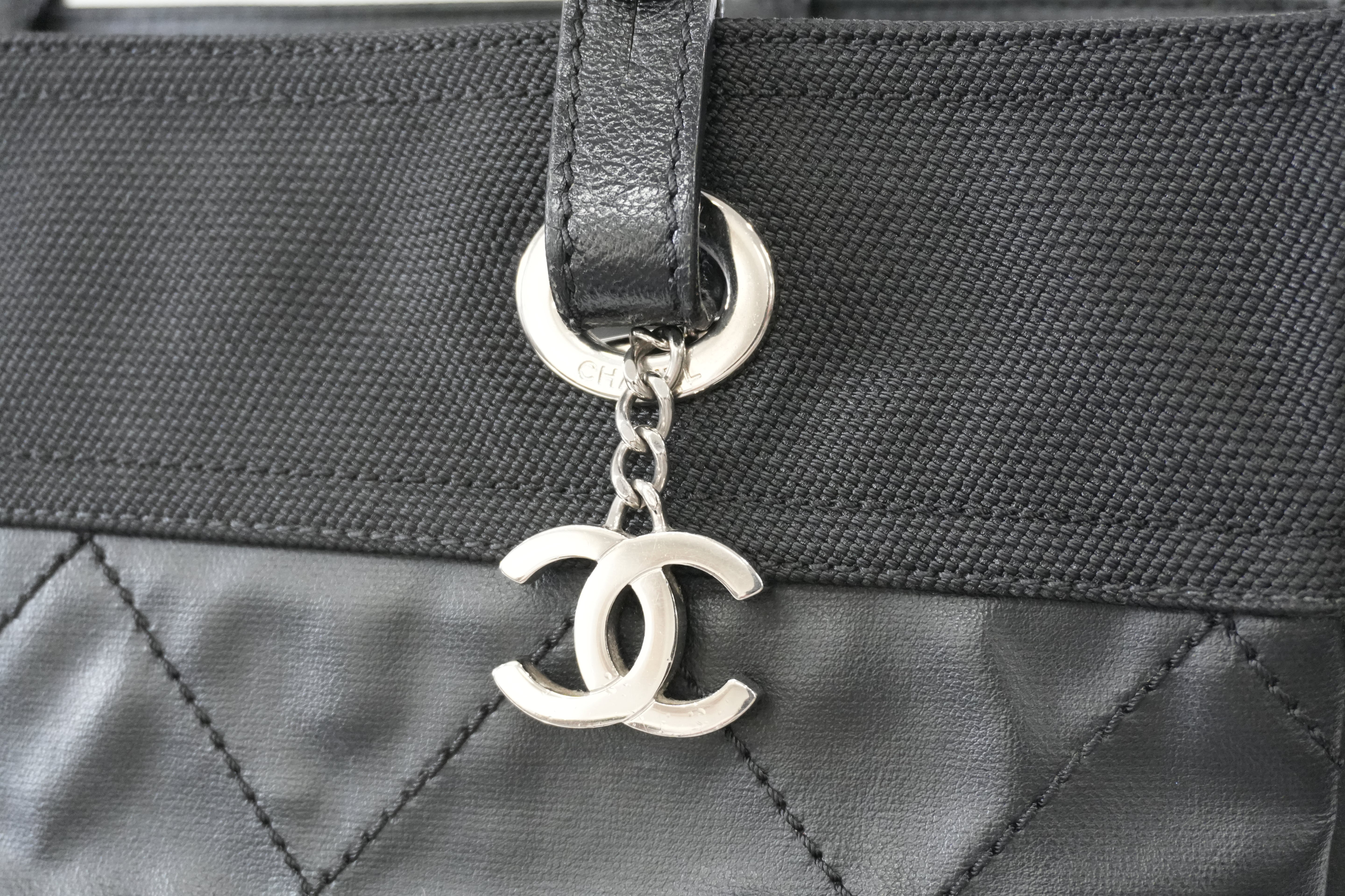 Pre-owned Chanel Lambskin Leather Paris Biarritz Tote Bag Black Used