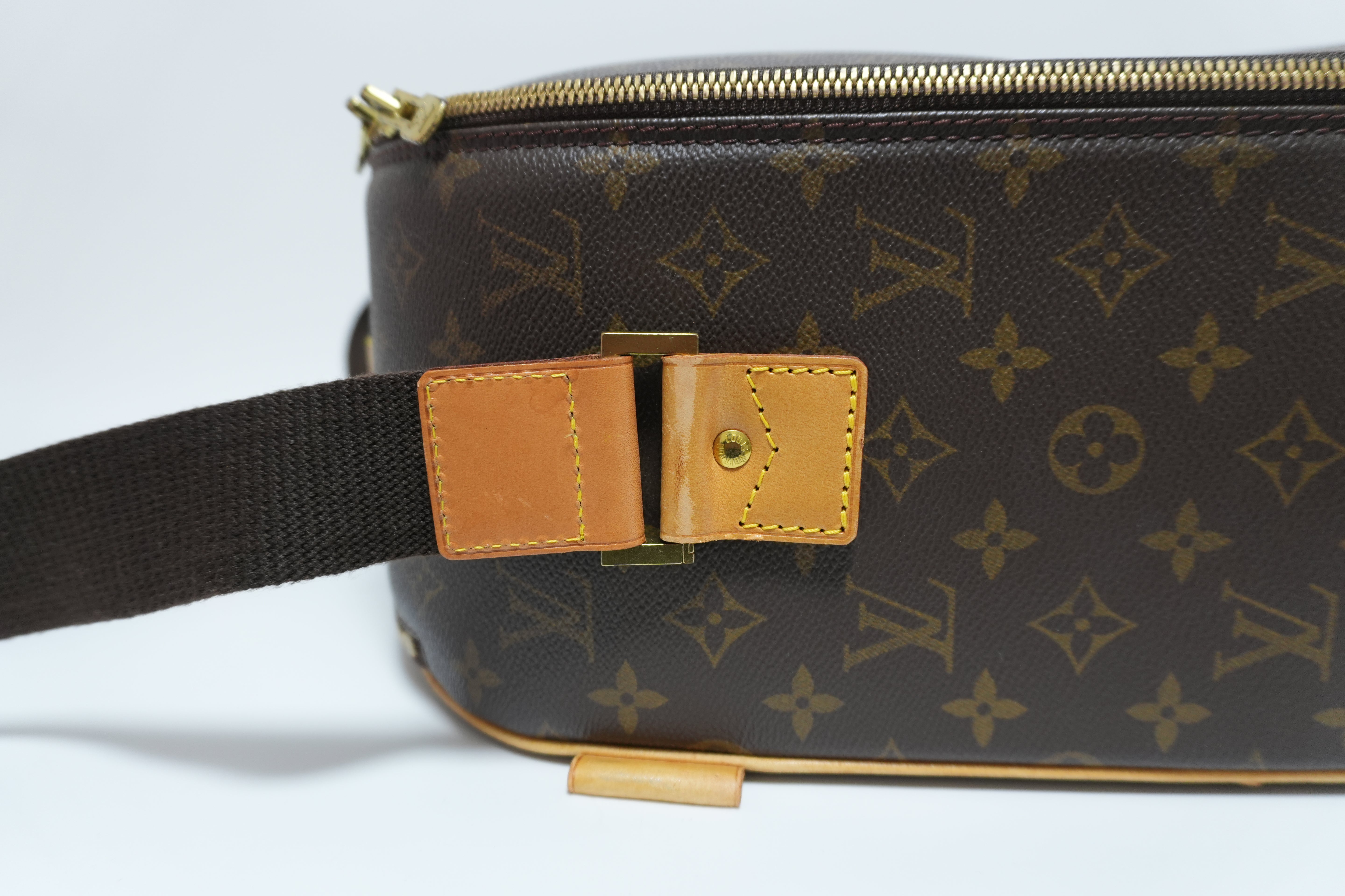 Louis Vuitton Packall PM Travel Bag Used